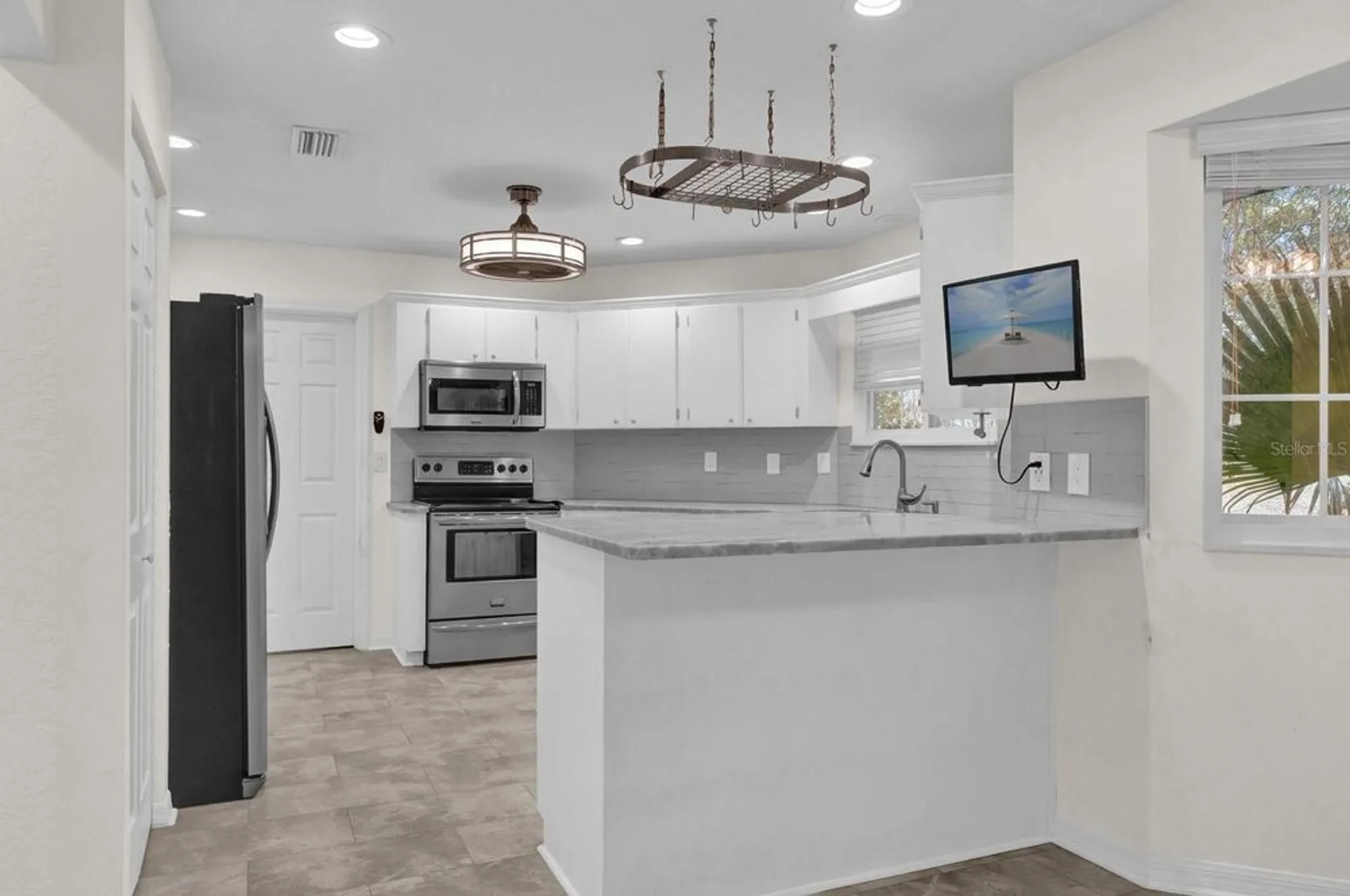 Property Slideshow image 9 of 35 | 11631 sw 82nd ter, Ocala, FL, 34481