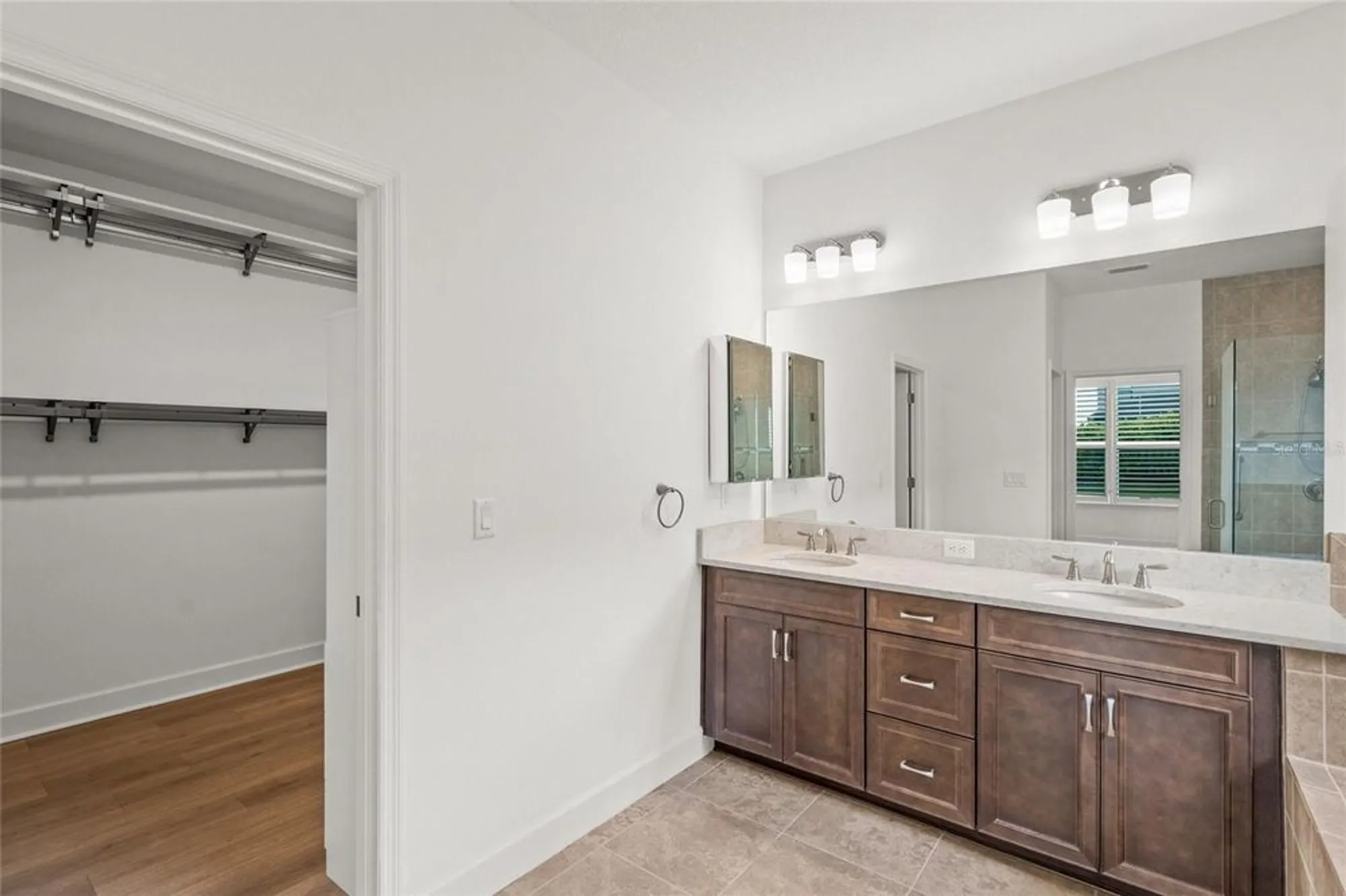 Property Slideshow image 25 of 46 | 16308 mount holly dr, Bradenton, FL, 34211