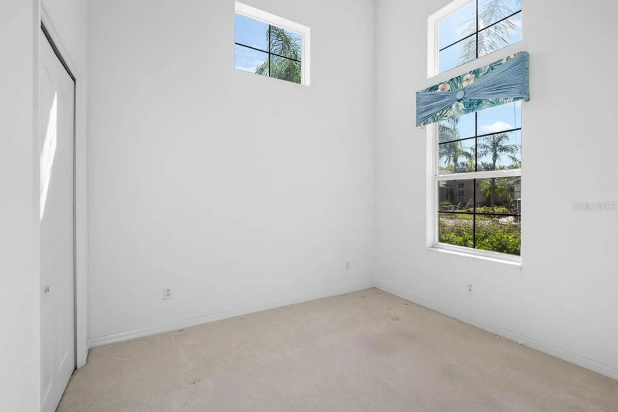 Property Slideshow image 10 of 63 | 1226 lyndhurst greens dr, Sun City Center, FL, 33573