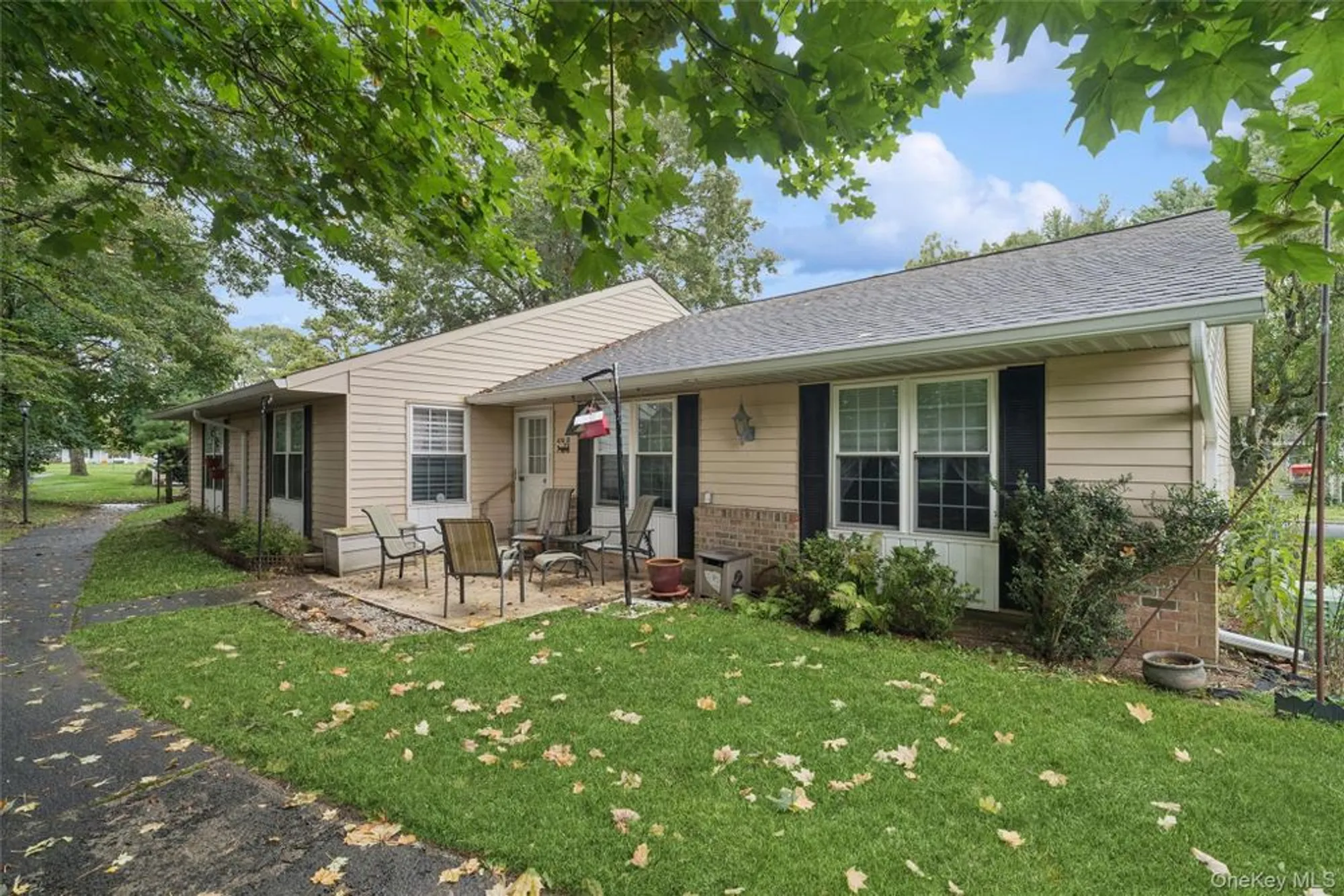 Property Slideshow image 21 of 34 | 474 darwen dr b, Ridge, NY, 11961