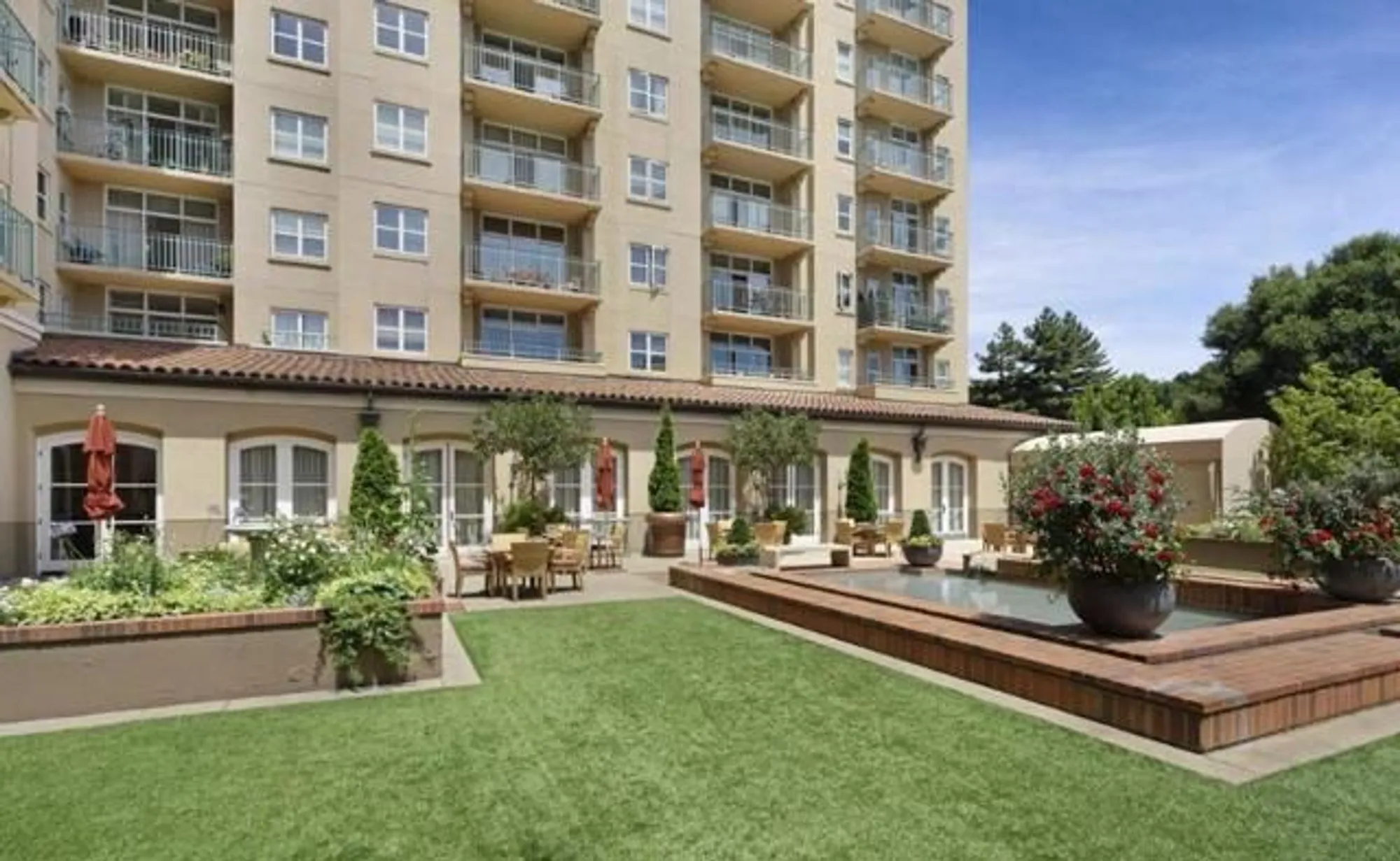 Property Slideshow image 4 of 24 | 1 baldwin ave 903, San Mateo, CA, 94401