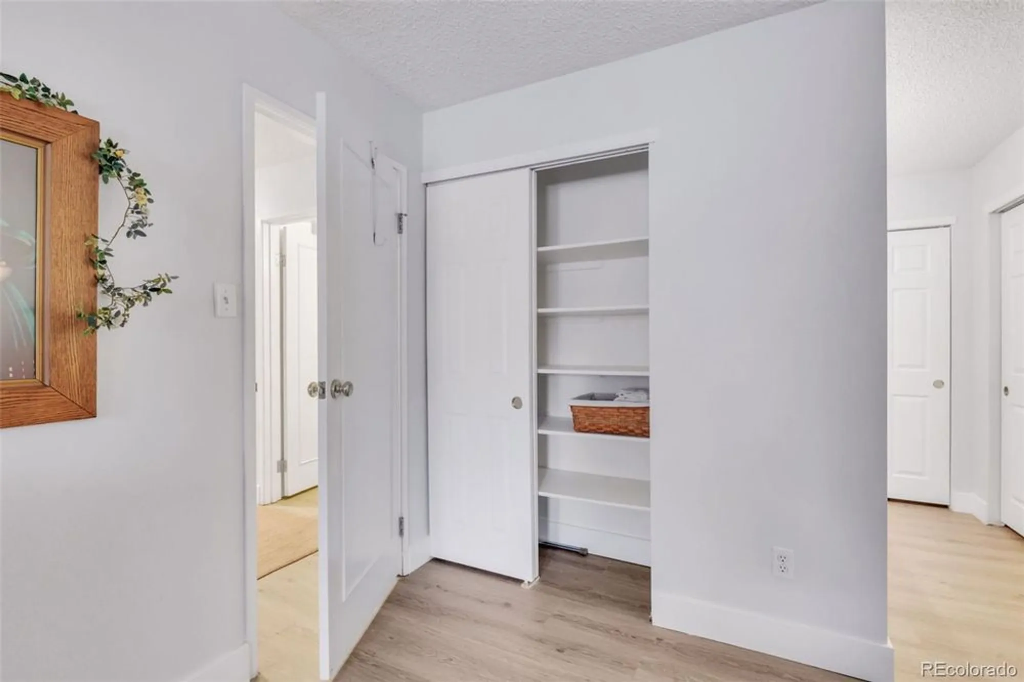 Property Slideshow image 14 of 43 | 13631 e marina dr apt 105, Aurora, CO, 80014