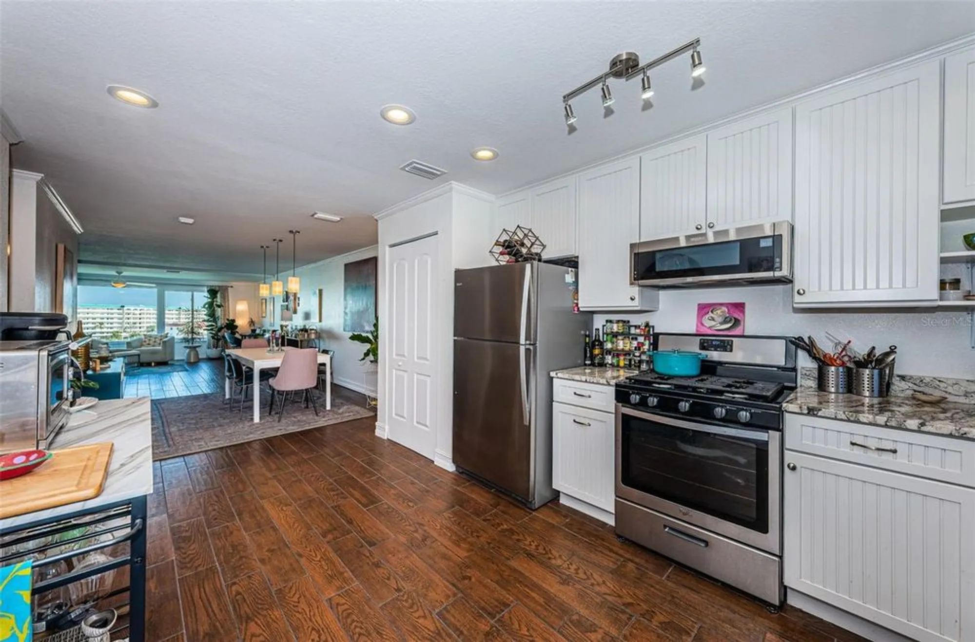 Property Slideshow image 8 of 99 | 5925 shore blvd 505, Gulfport, FL, 33707