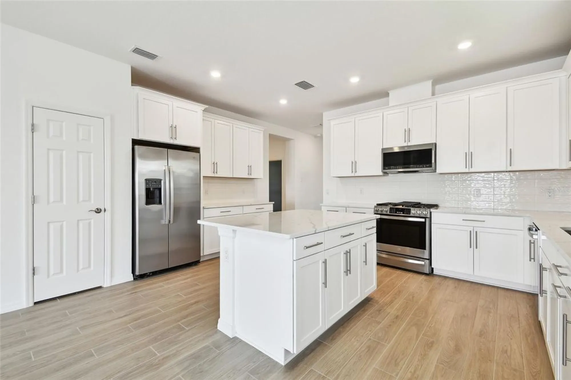 Property Slideshow image 8 of 44 | 18071 cherished loop, Lakewood Ranch, FL, 34211