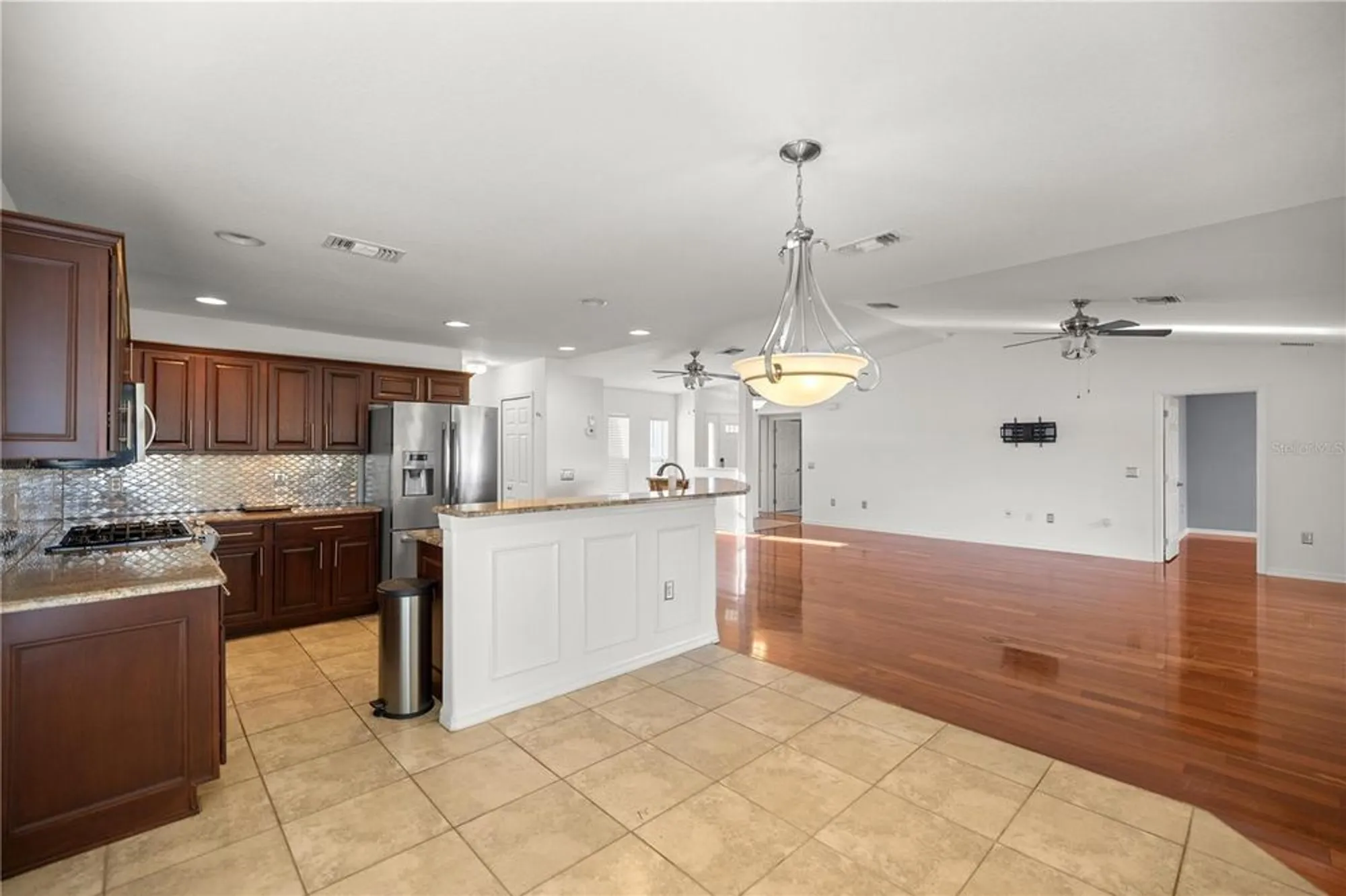 Property Slideshow image 12 of 33 | 15813 sw 16th avenue rd, Ocala, FL, 34473