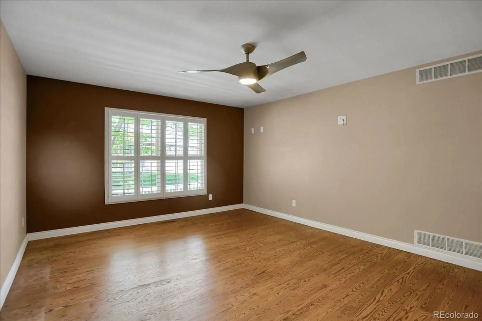 Property Slideshow image 15 of 36 | 8951 greenwich st, Highlands Ranch, CO, 80130