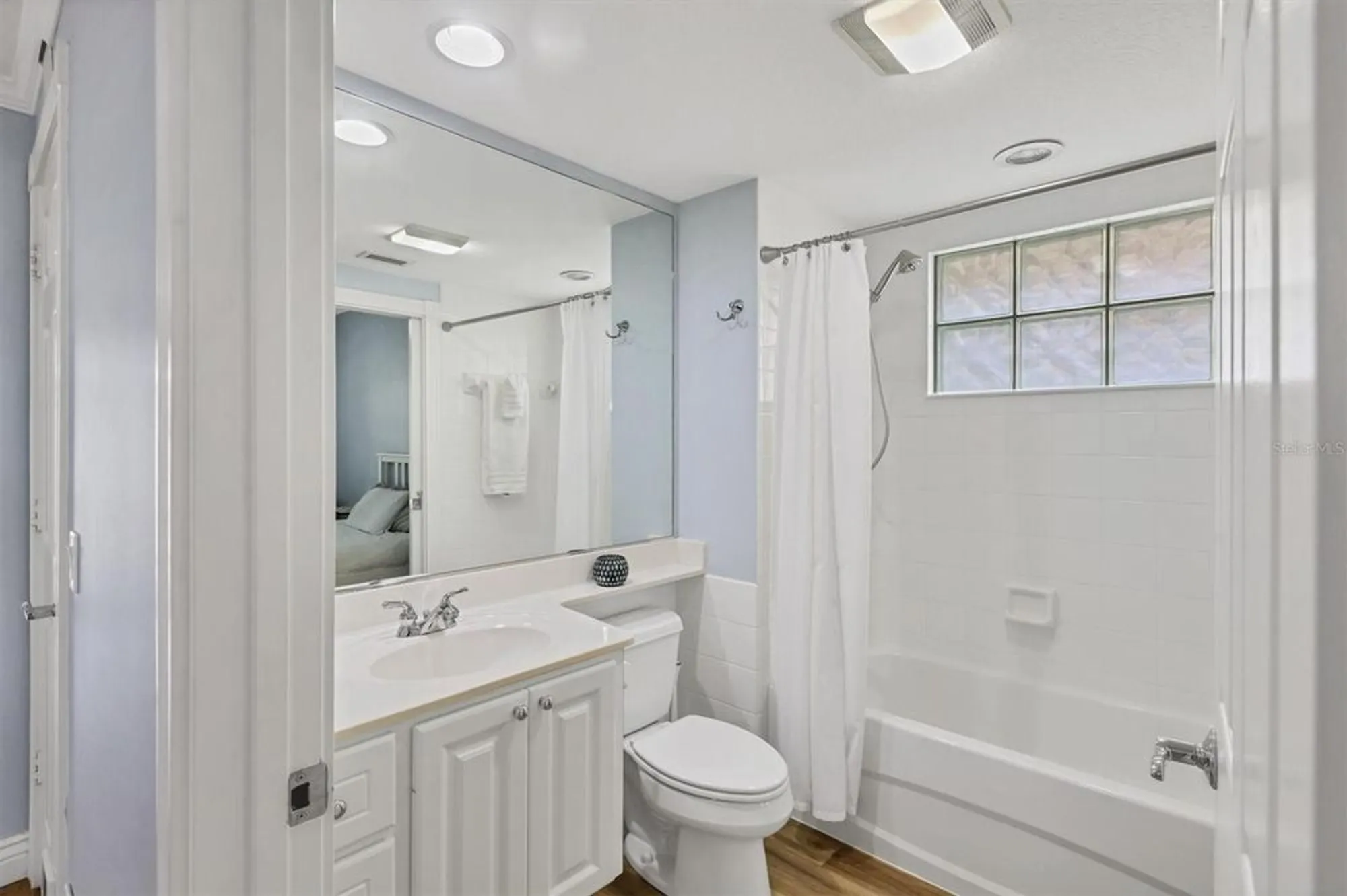 Property Slideshow image 20 of 71 | 7629 bergamo ave, Sarasota, FL, 34238