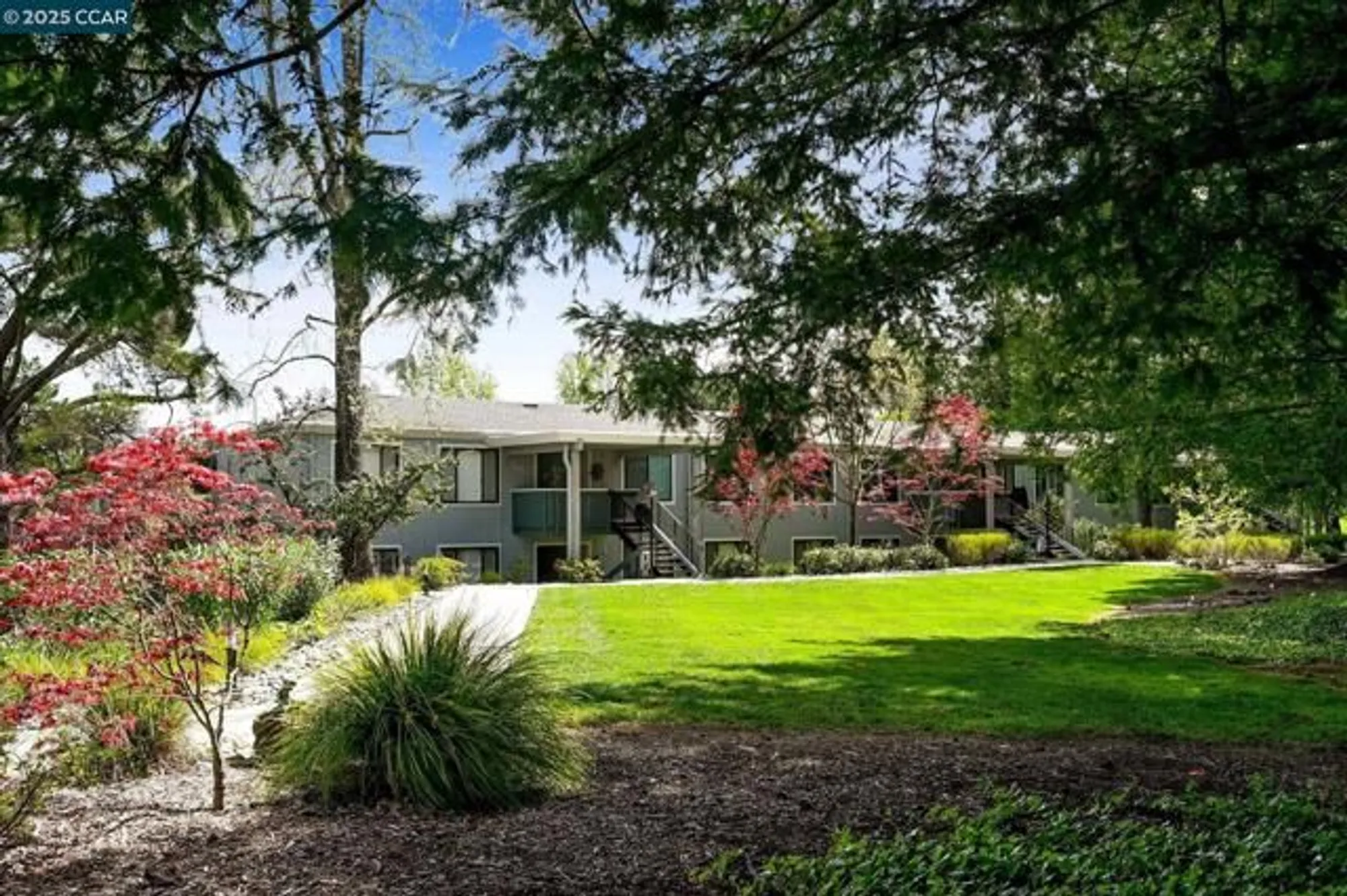 Property Slideshow image 4 of 36 | 1549 oakmont dr 12, Walnut Creek, CA, 94595