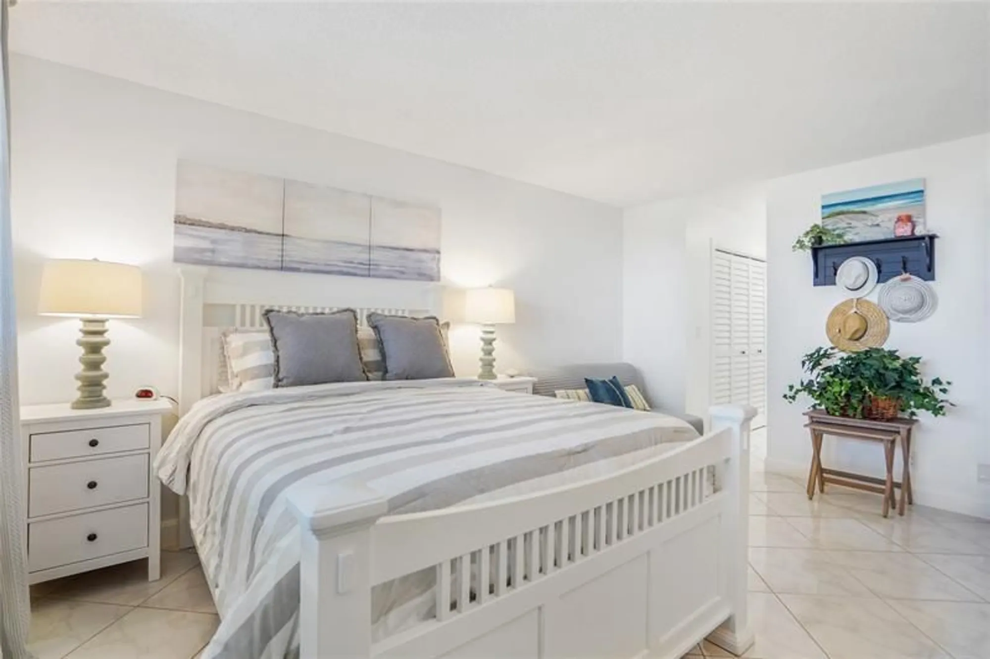 Property Slideshow image 18 of 24 | 3051 nw 46th ave 407, Lauderdale Lakes, FL, 33313