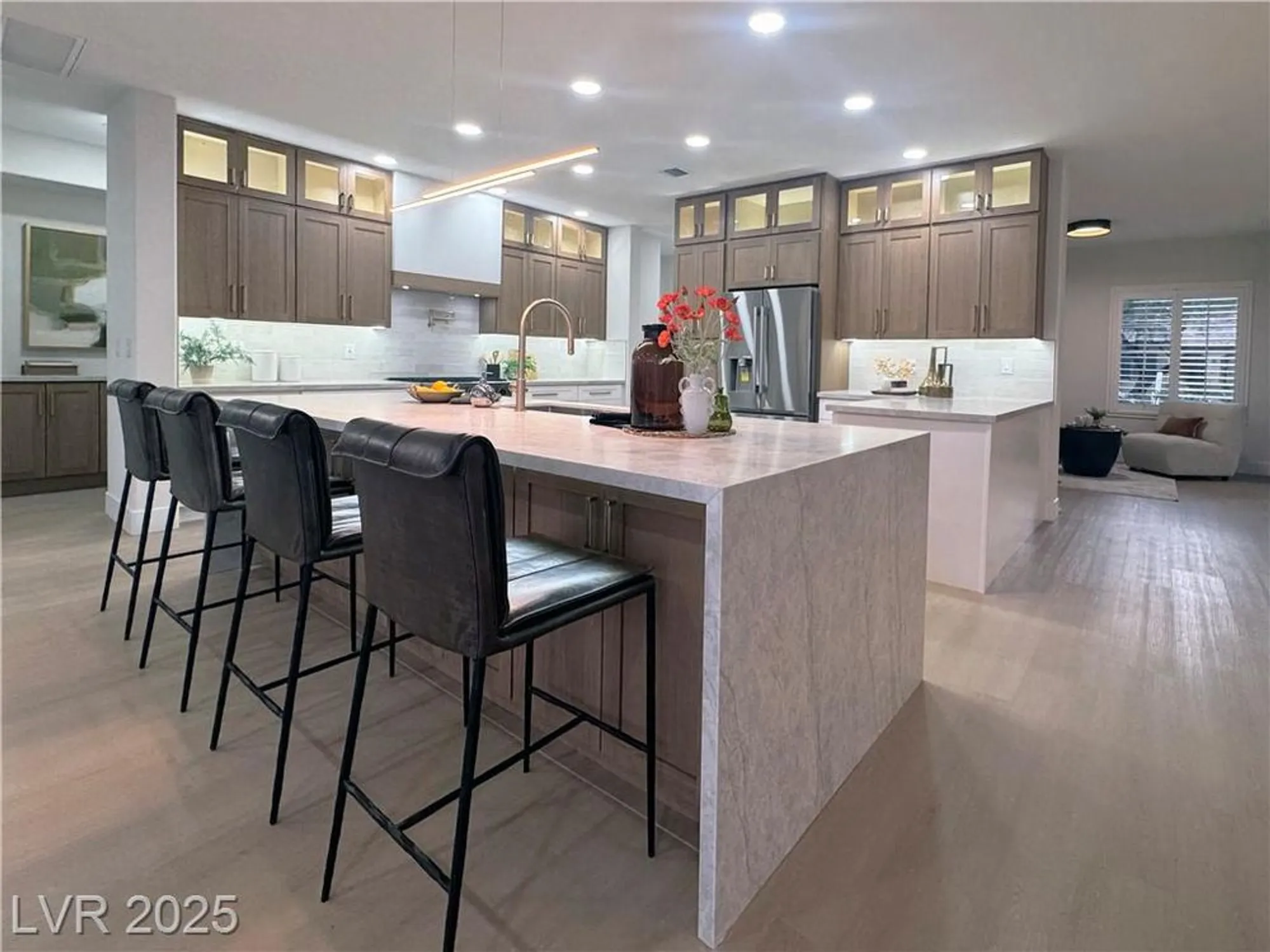 Property Slideshow image 9 of 66 | 2784 cherrydale falls dr, Henderson, NV, 89052