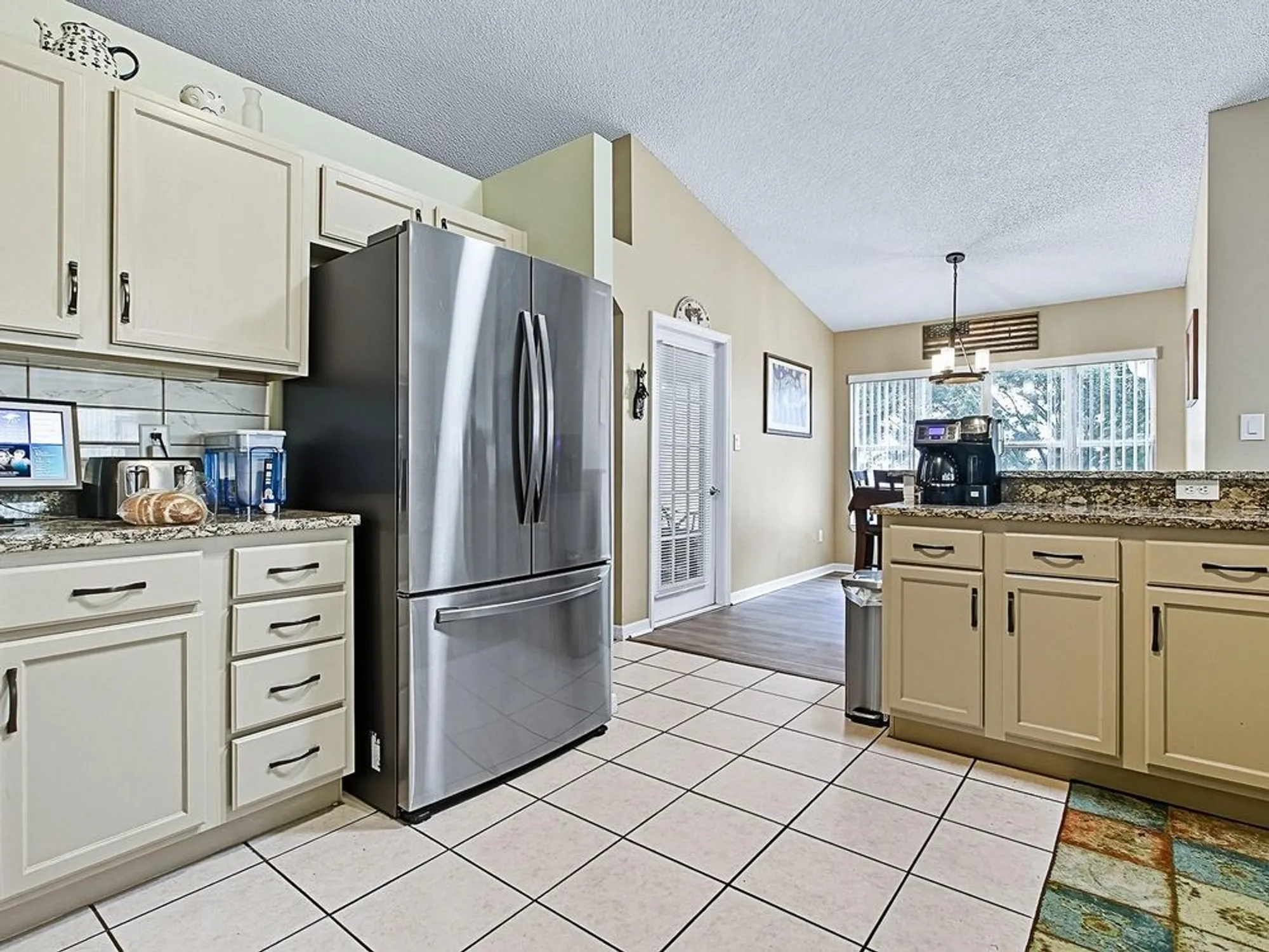 Property Slideshow image 11 of 65 | 4949 sawgrass lake cir, Leesburg, FL, 34748