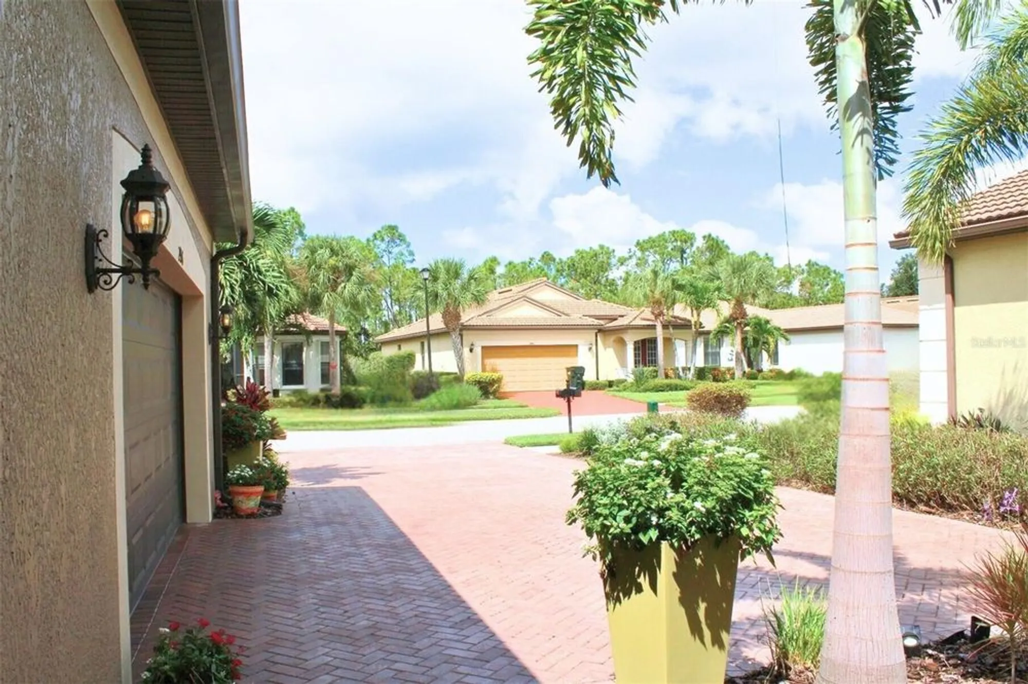 Property Slideshow image 9 of 100 | 2436 arugula dr, North Port, FL, 34289