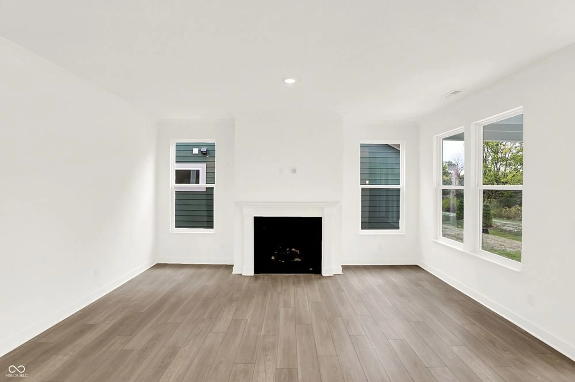 Property Slideshow image 19 of 37 | 5351 nettleton way, Avon, IN, 46123