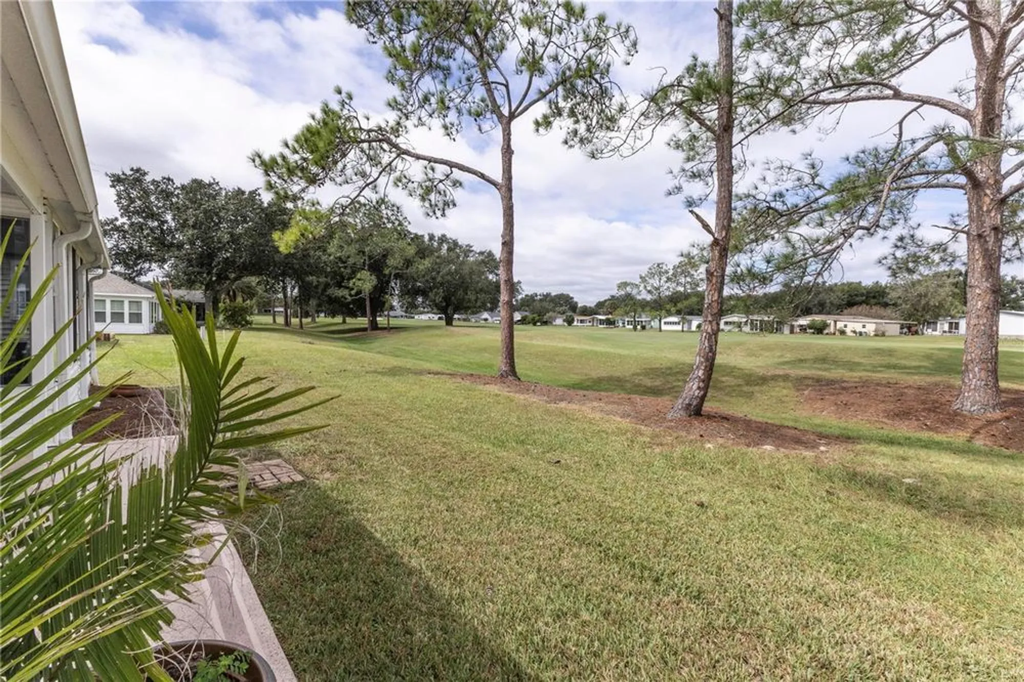 Property Slideshow image 23 of 25 | 1737 lauren ln, Lady Lake, FL, 32159
