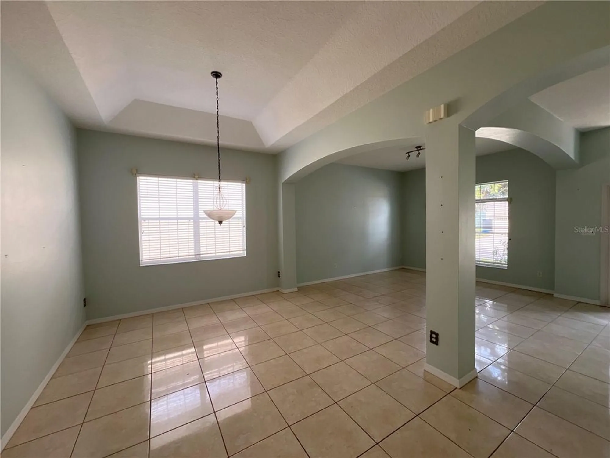 Property Slideshow image 5 of 15 | 24345 amberleaf ct, Leesburg, FL, 34748
