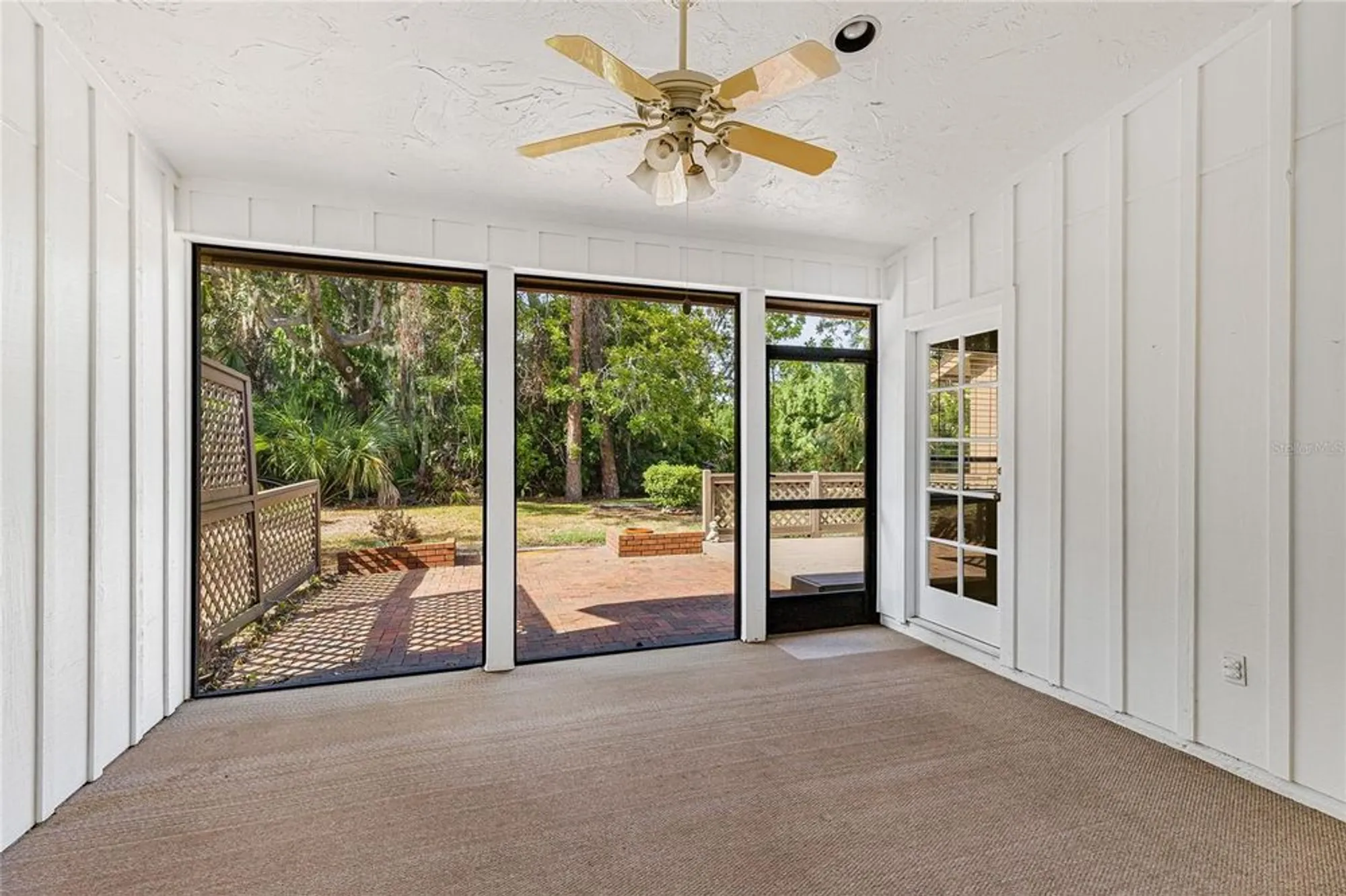 Property Slideshow image 27 of 44 | 7106 saint andrews ln, Sarasota, FL, 34243