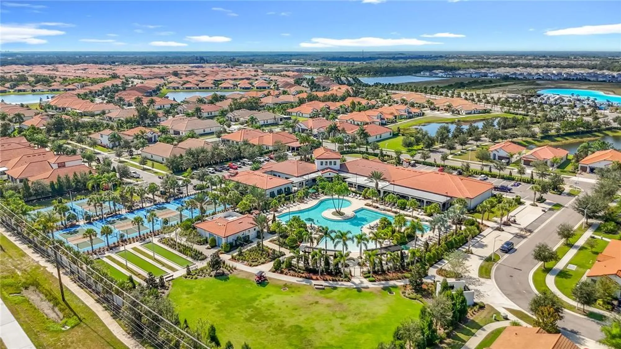 Property Slideshow image 48 of 68 | 17576 holly well ave, Wimauma, FL, 33598