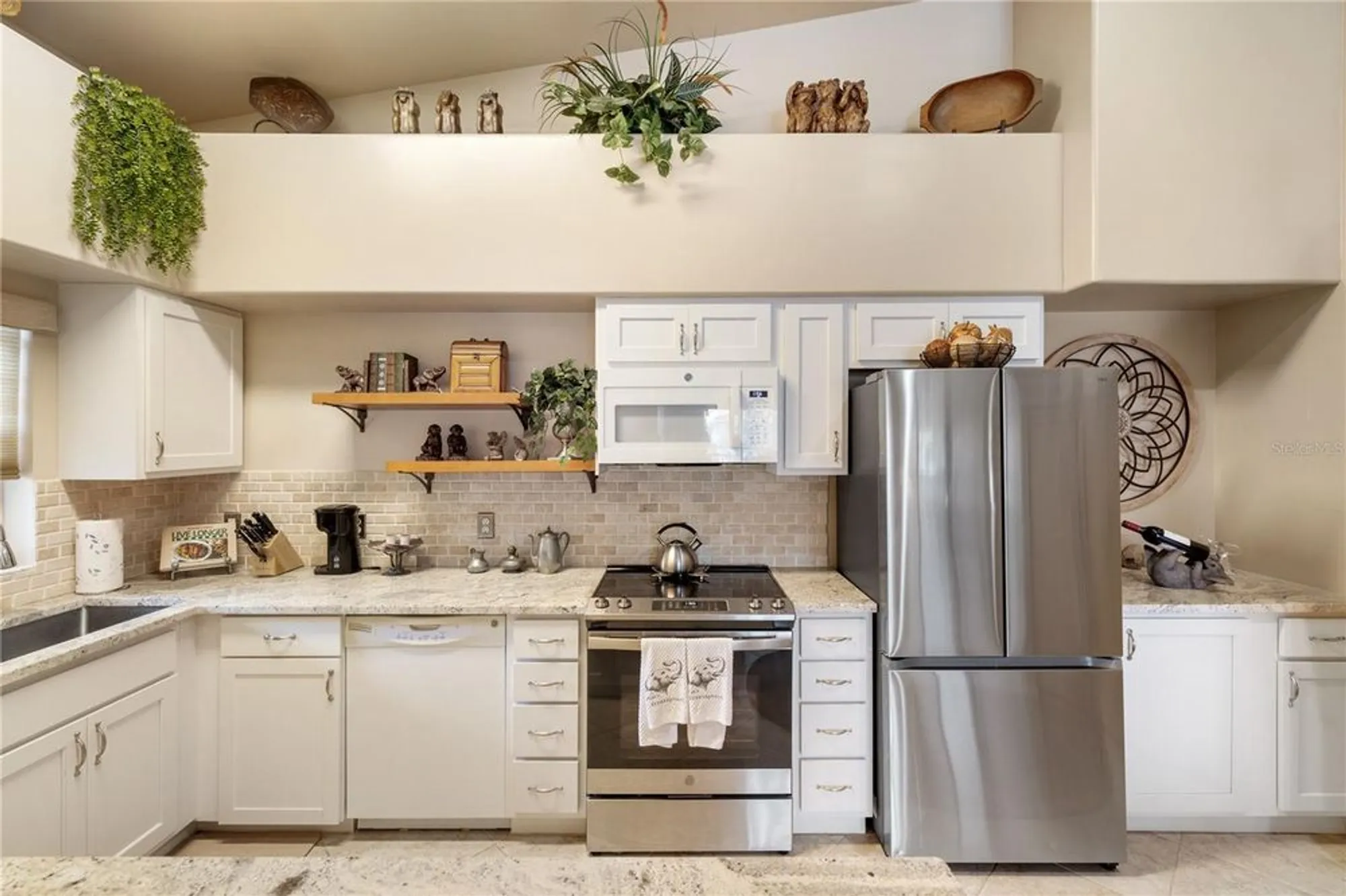 Property Slideshow image 11 of 55 | 4244 central sarasota pkwy apt 726, Sarasota, FL, 34238