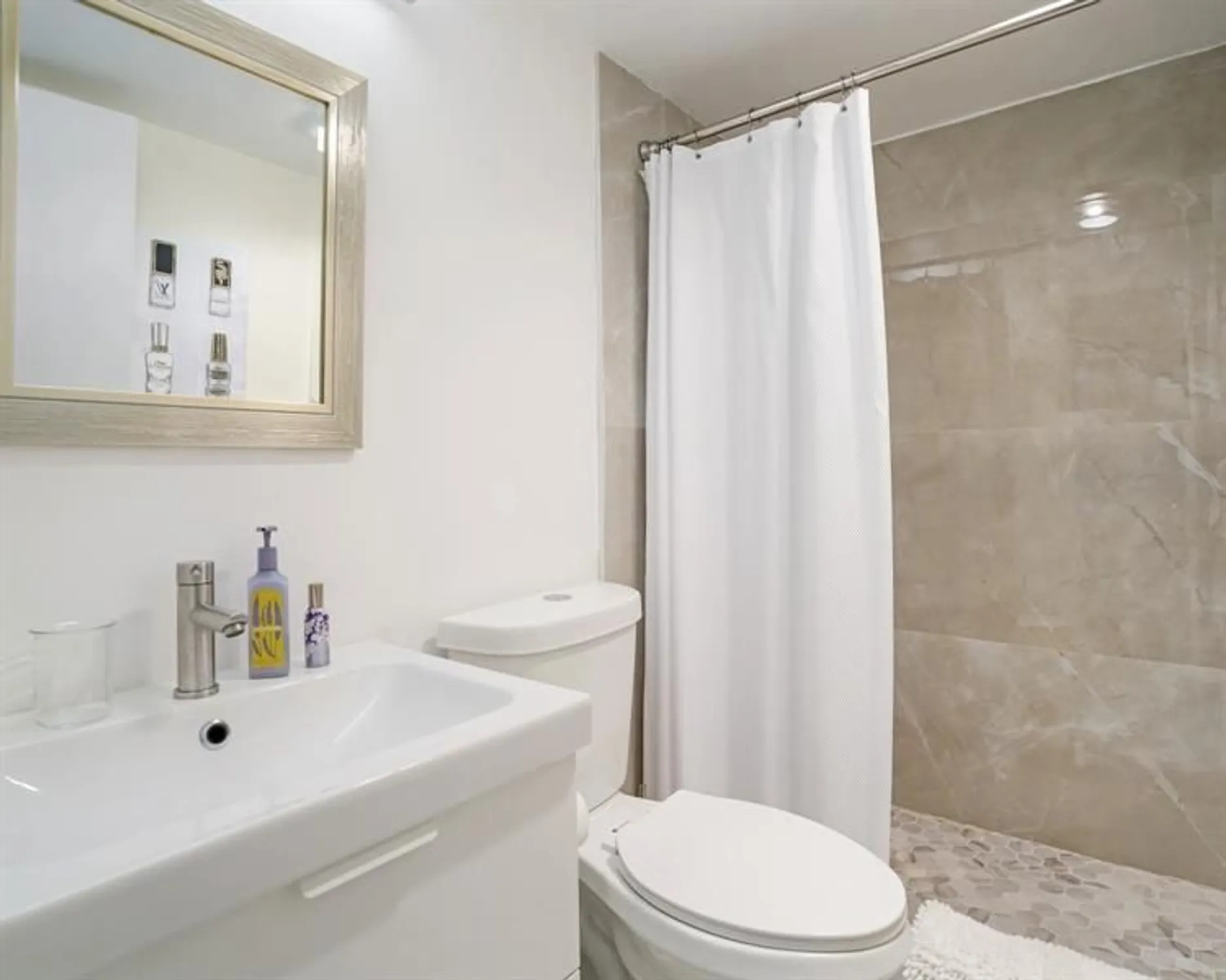 Property Slideshow image 5 of 25 | 4751 nw 21st st 300, Lauderhill, FL, 33313