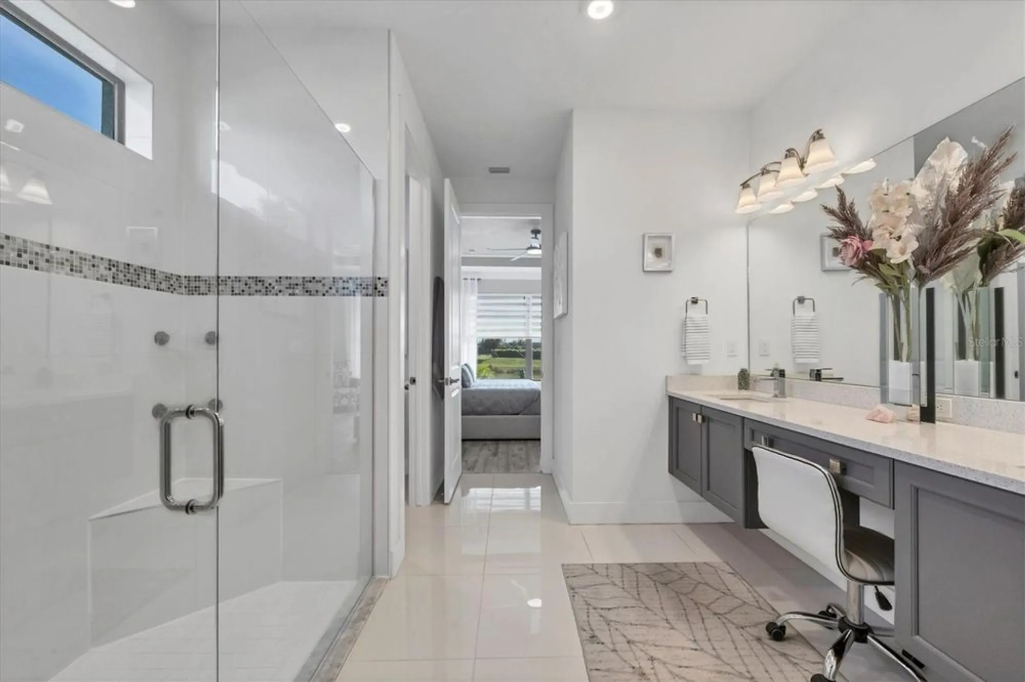 Property Slideshow image 20 of 60 | 4947 surfside cir, Bradenton, FL, 34211