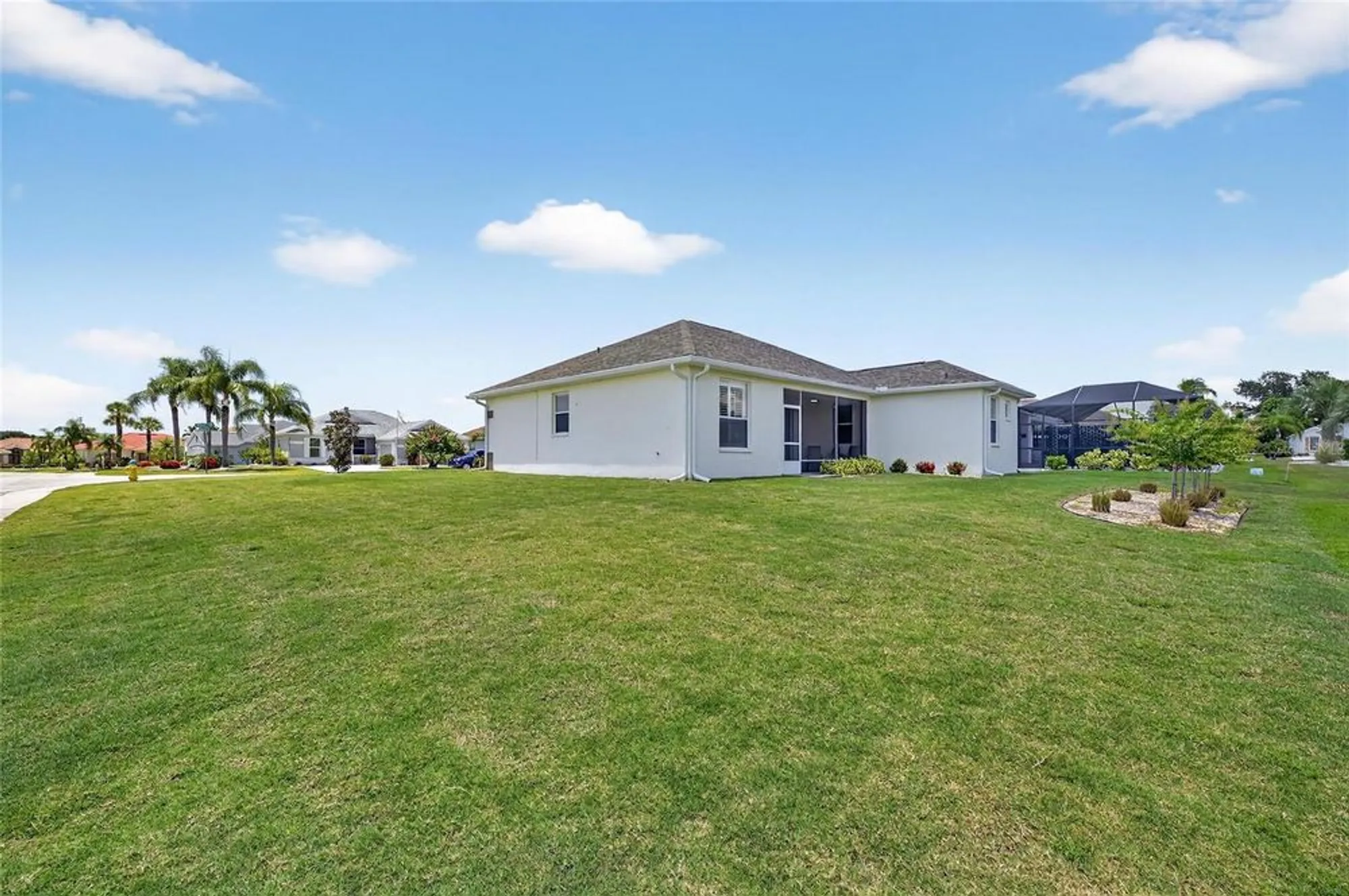 Property Slideshow image 44 of 49 | 1103 villeroy dr, Sun City Center, FL, 33573