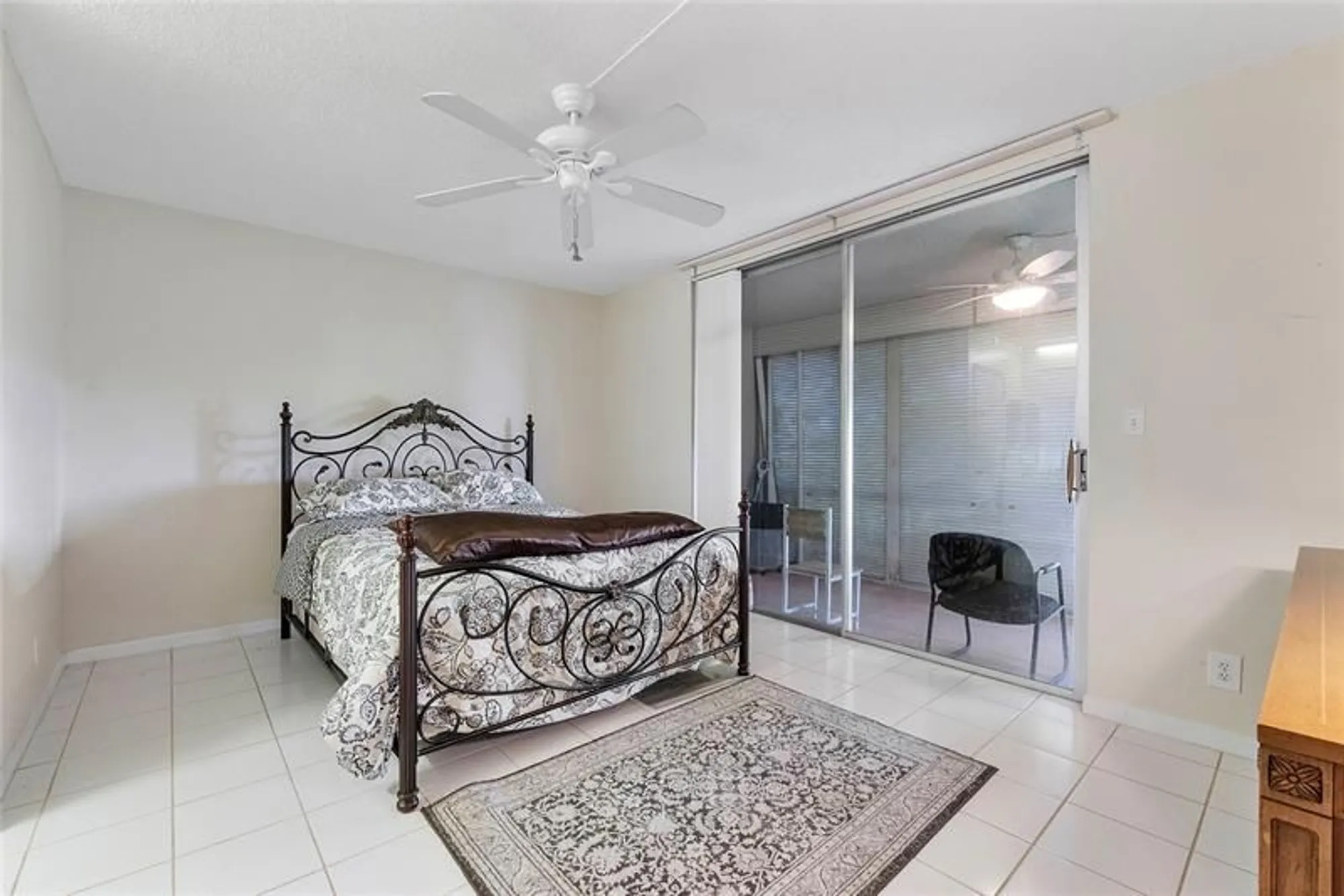 Property Slideshow image 19 of 50 | 6890 royal palm blvd 102h, Margate, FL, 33063