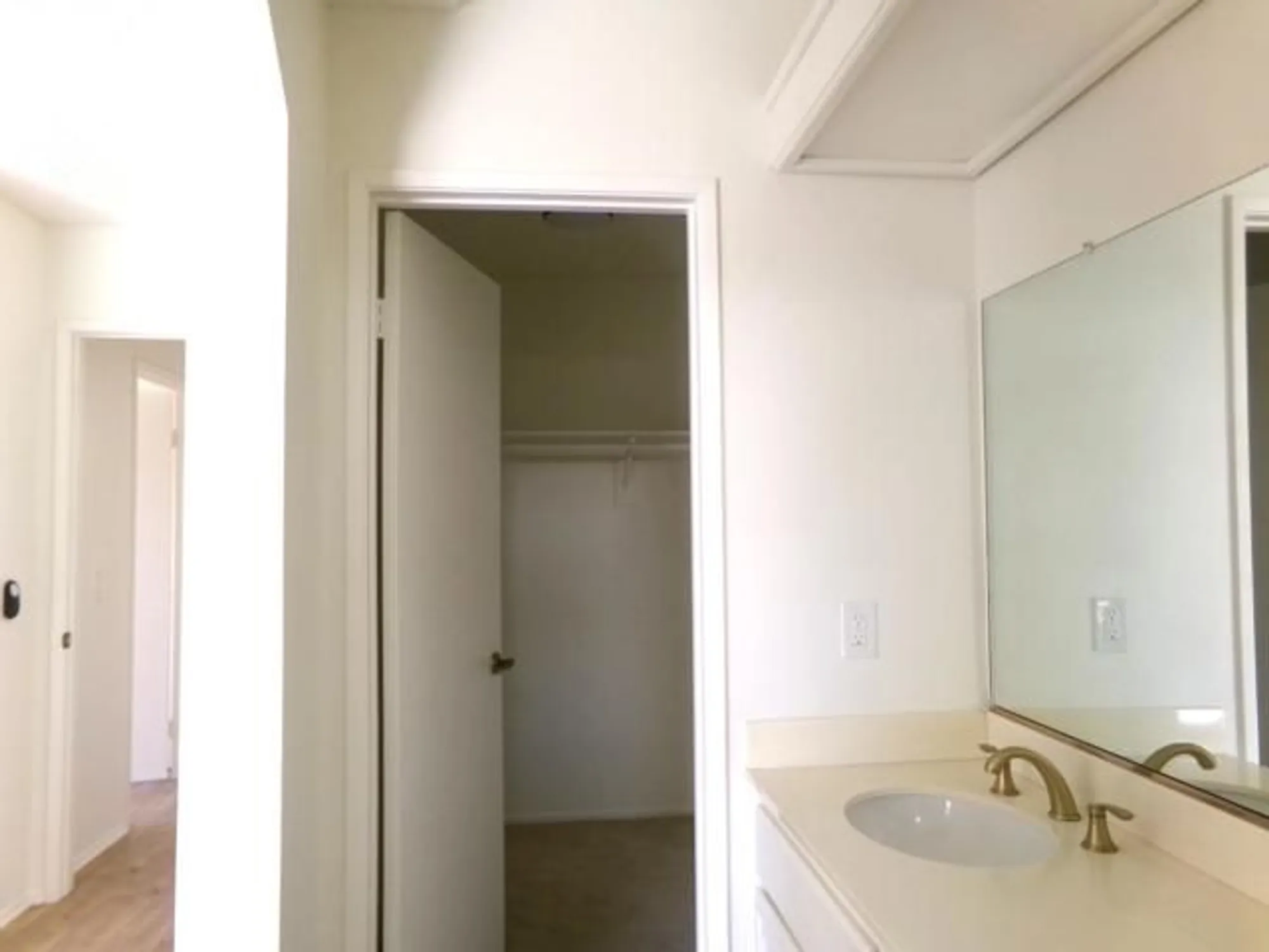 Property Slideshow image 16 of 29 | 4829 w forest oaks ave, Banning, CA, 92220