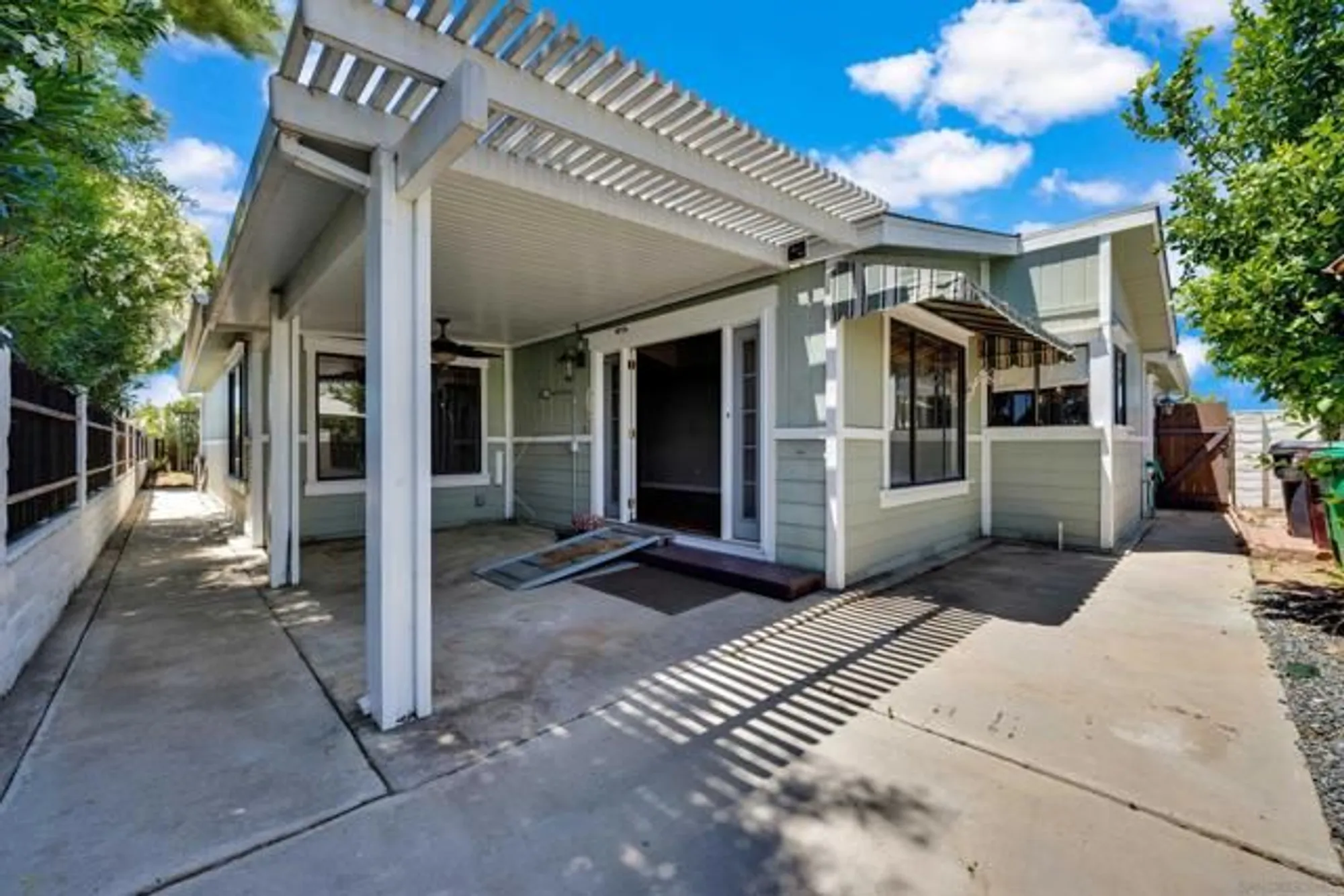 Property Slideshow image 34 of 45 | 38020 calle confite, Murrieta, CA, 92563