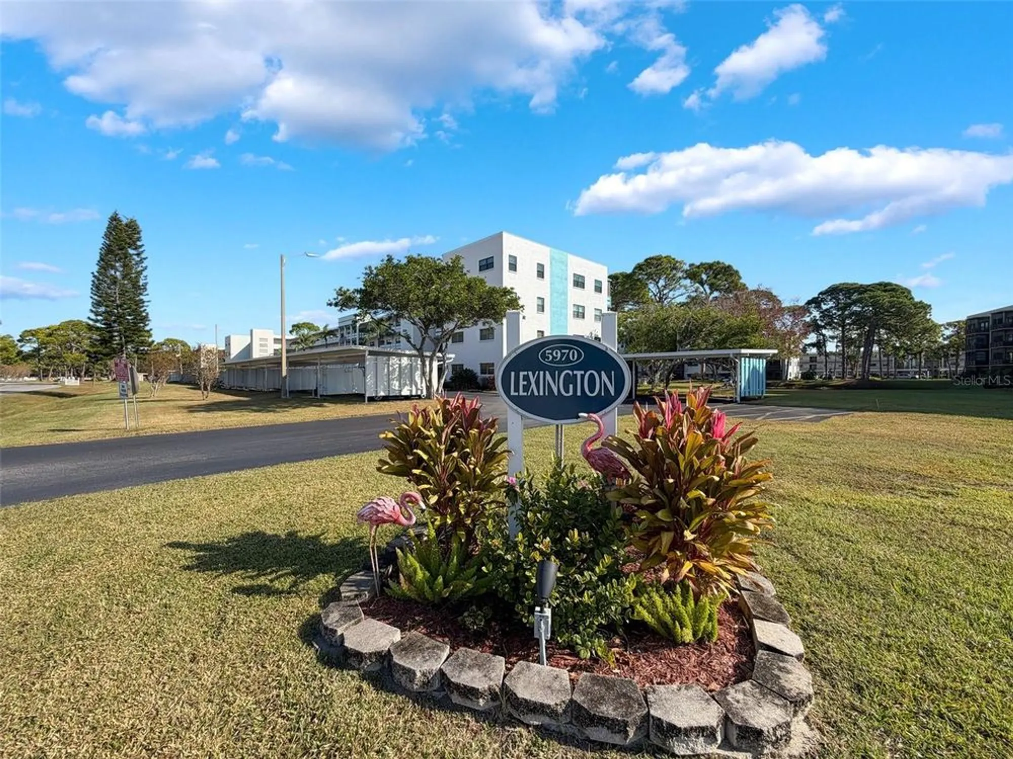 Property Slideshow image 4 of 82 | 5970 80th st n unit 206, St Petersburg, FL, 33709