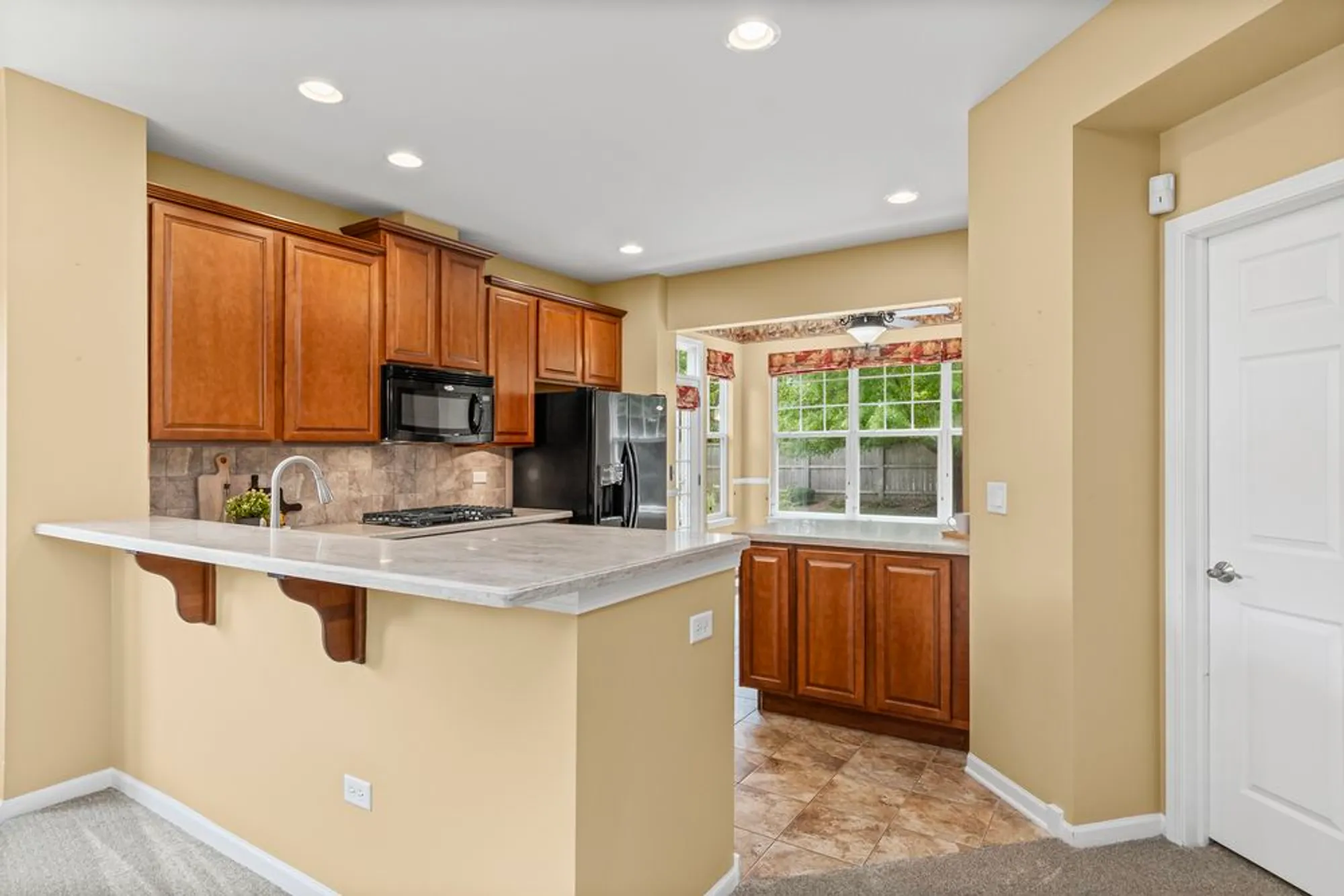 Property Slideshow image 7 of 44 | 2905 normandy cir, Naperville, IL, 60564