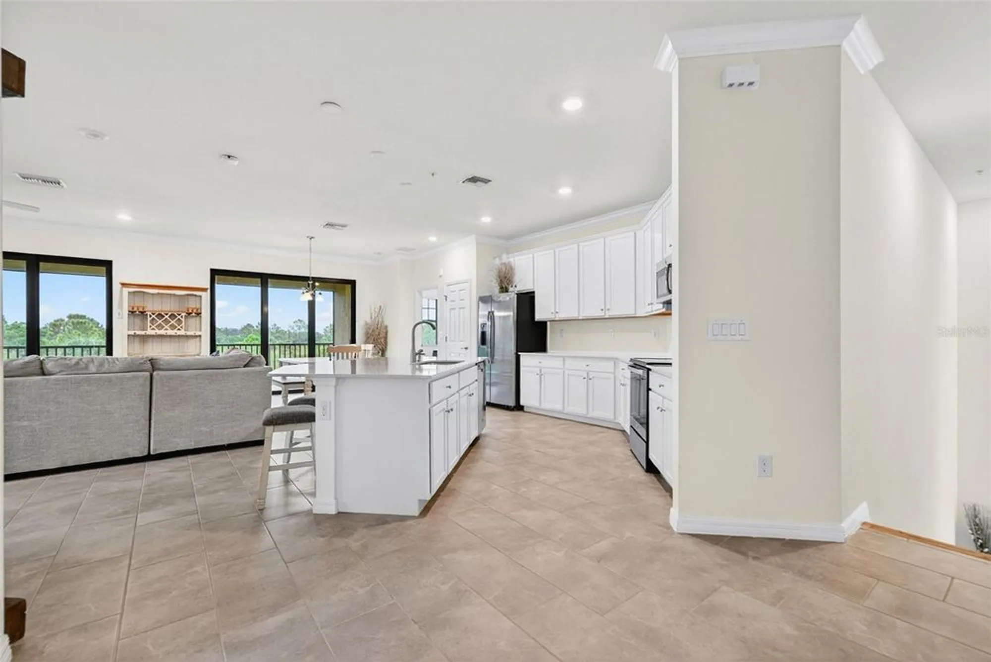 Property Slideshow image 20 of 91 | 10047 crooked creek dr 201, Venice, FL, 34293