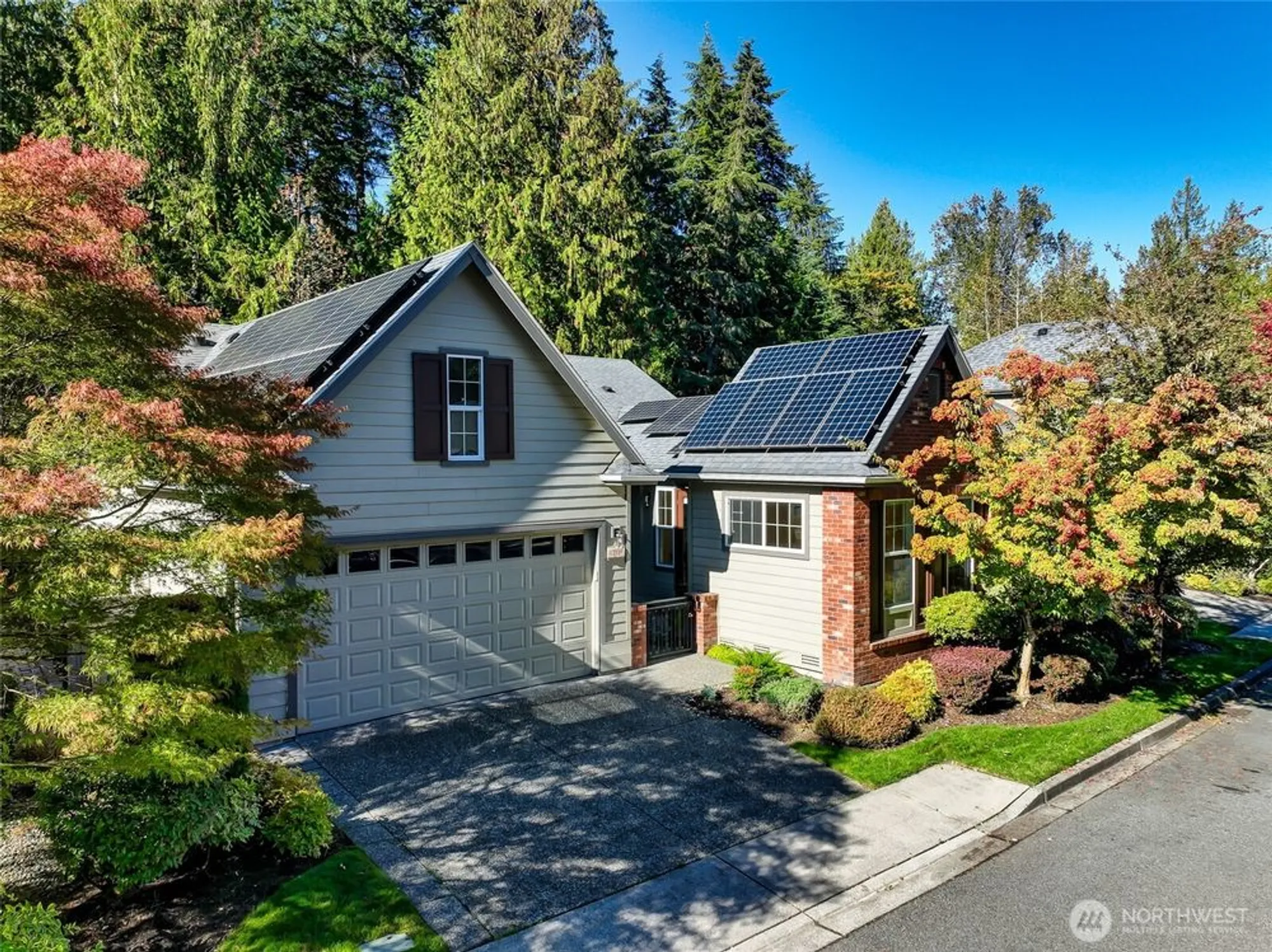 Property Slideshow image 2 of 40 | 12115 big leaf way, Redmond, WA, 98053