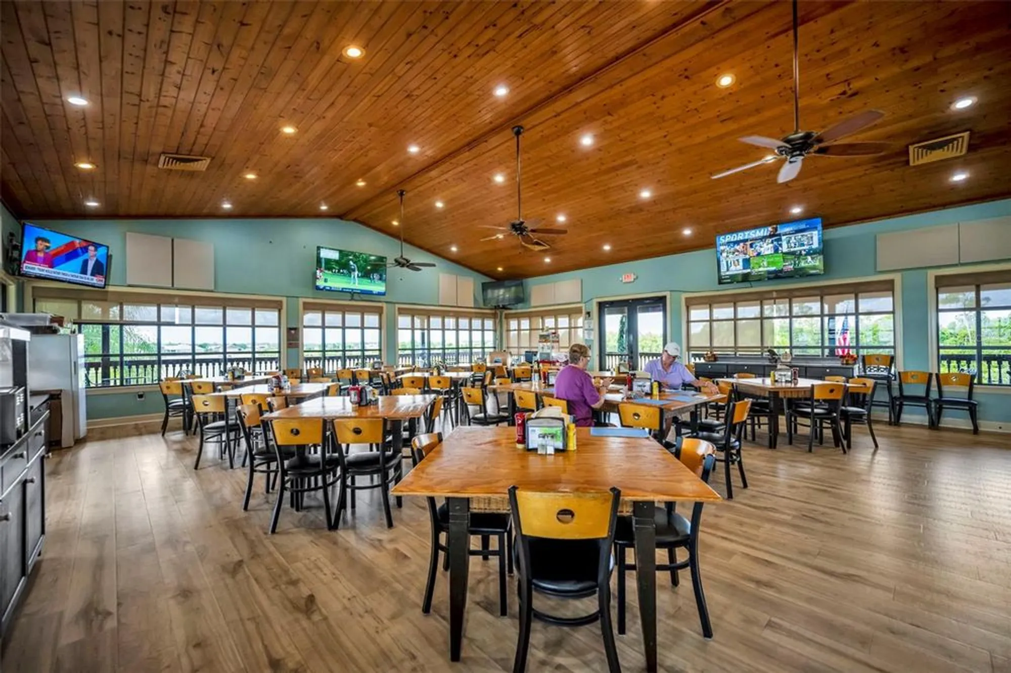 Property Slideshow image 39 of 51 | 4115 aberdeen ln, Lake Wales, FL, 33859