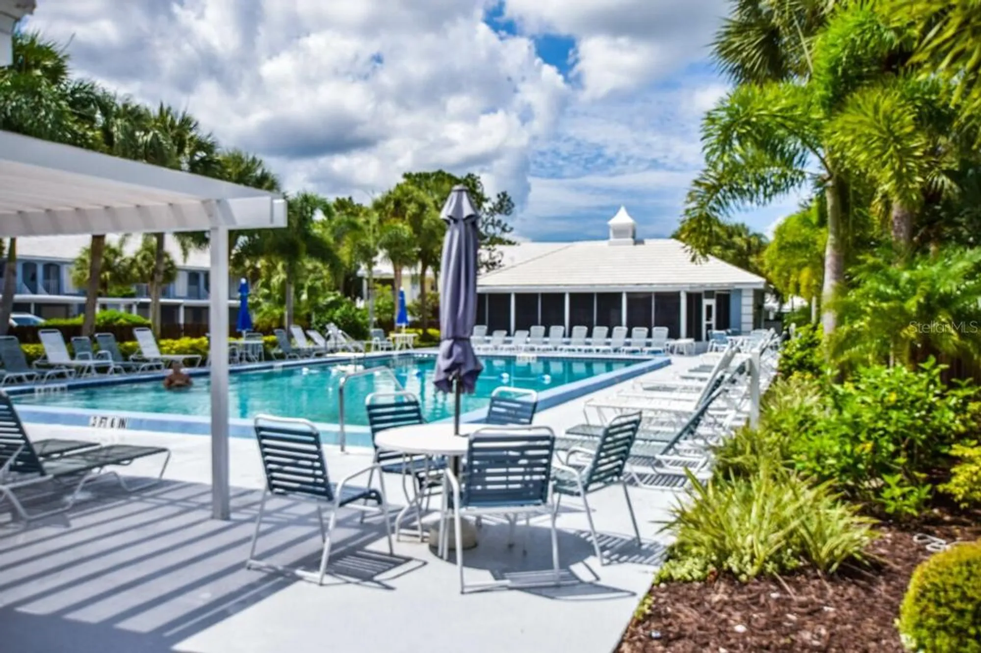 Property Slideshow image 28 of 44 | 433 cerromar ln 438, Venice, FL, 34293