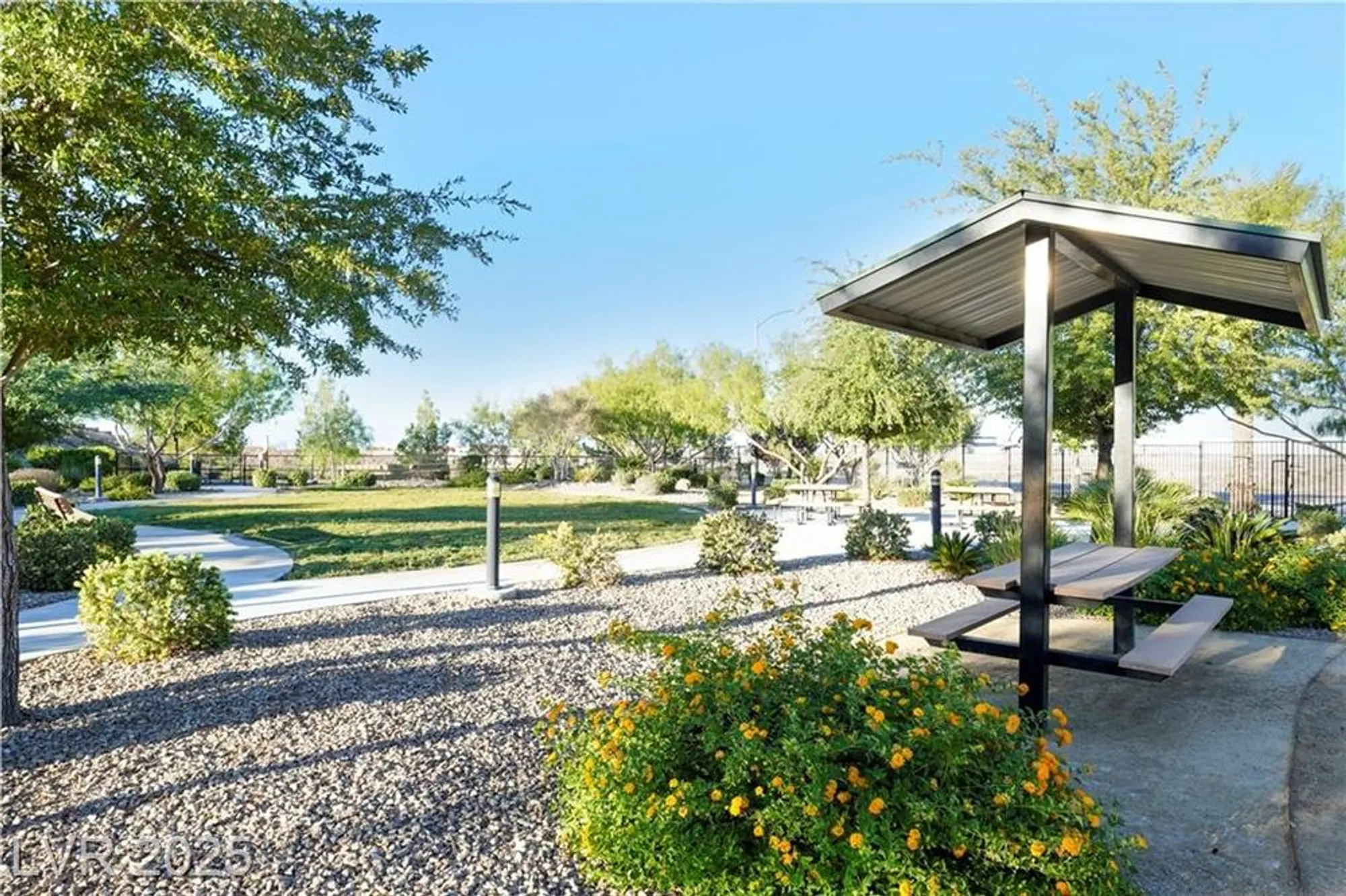 Property Slideshow image 61 of 68 | 1844 wolfcreek falls ct, Henderson, NV, 89044