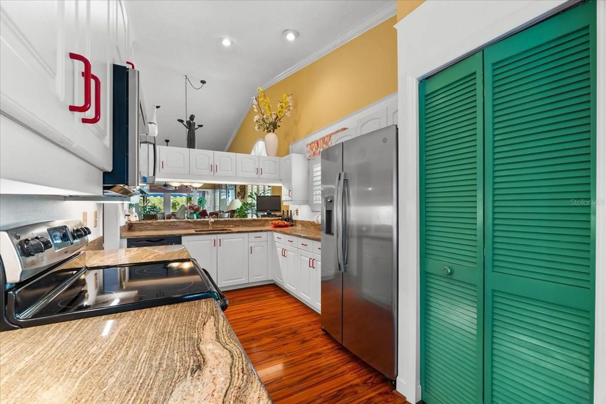 Property Slideshow image 18 of 69 | 1312 perico point cir, Bradenton, FL, 34209