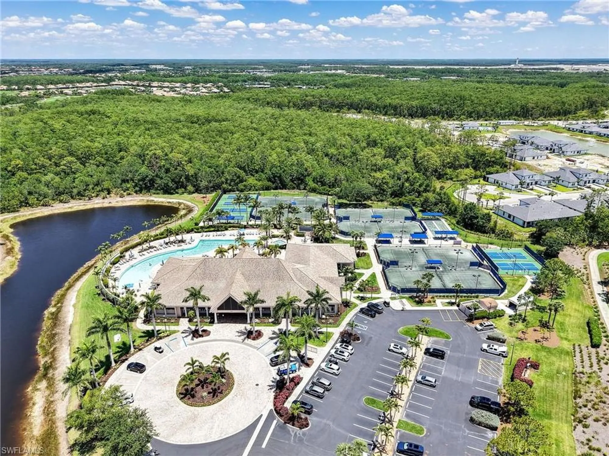 Property Slideshow image 31 of 33 | 10231 glastonbury cir 102, Fort Myers, FL, 33913