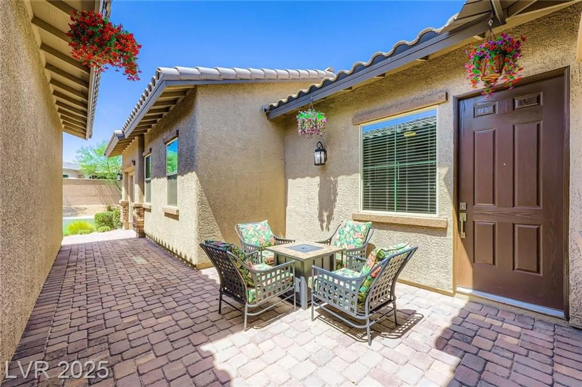 Property Slideshow image 28 of 45 | 800 rosewater dr, Henderson, NV, 89011