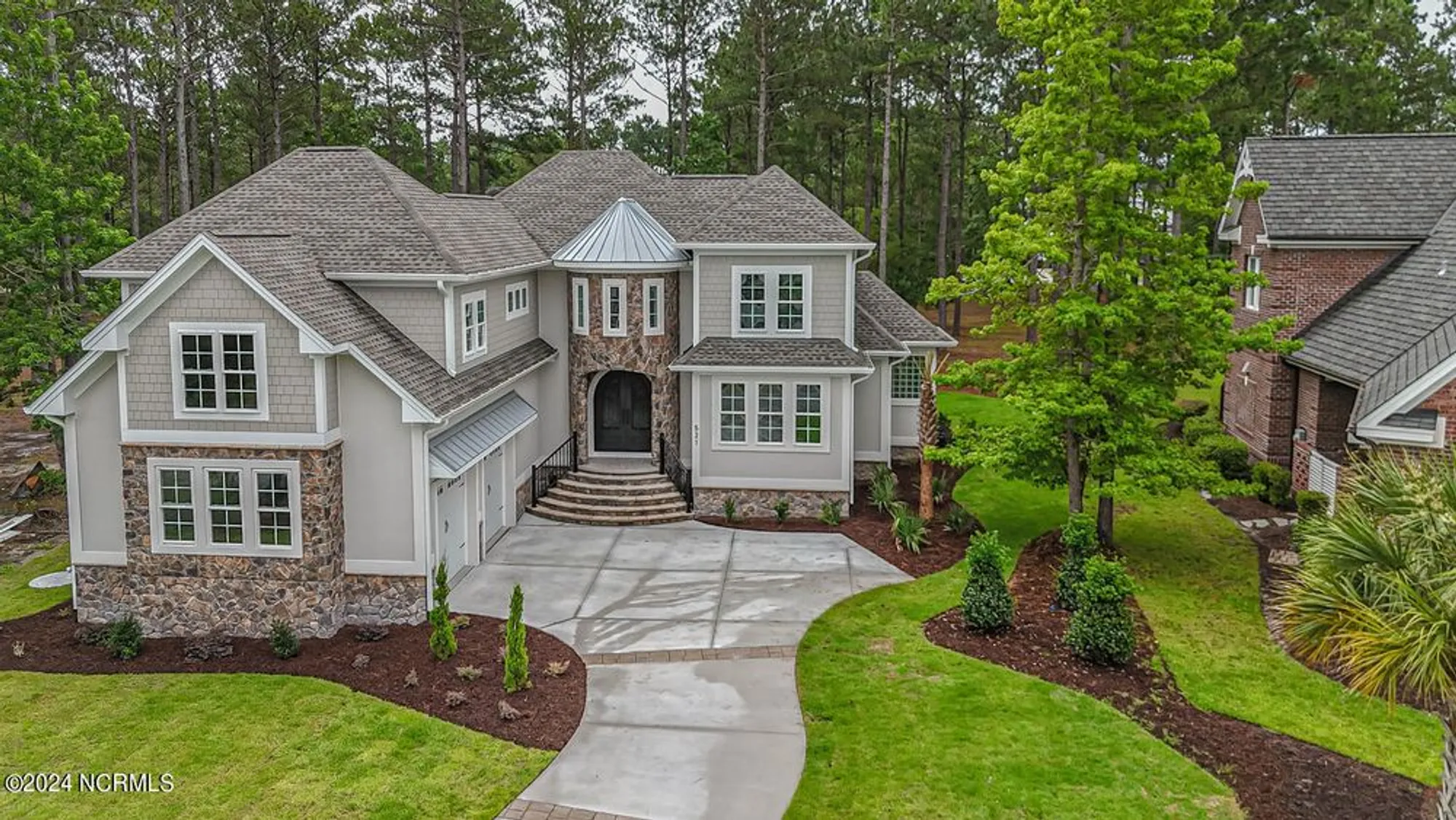 Property Slideshow image 3 of 101 | 521 lindgrove pl, Ocean Isle Beach, NC, 28469