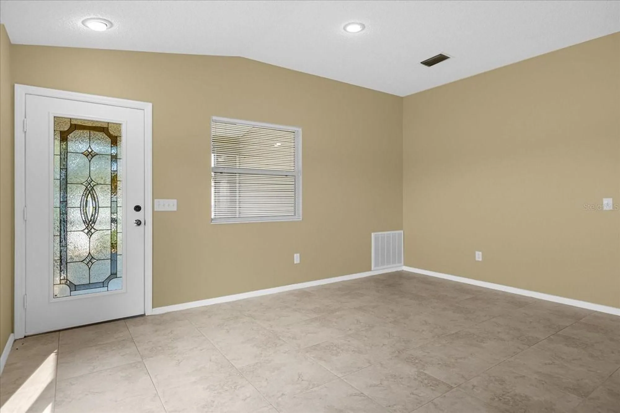 Property Slideshow image 6 of 21 | 675 kendall ct, The Villages, FL, 32162