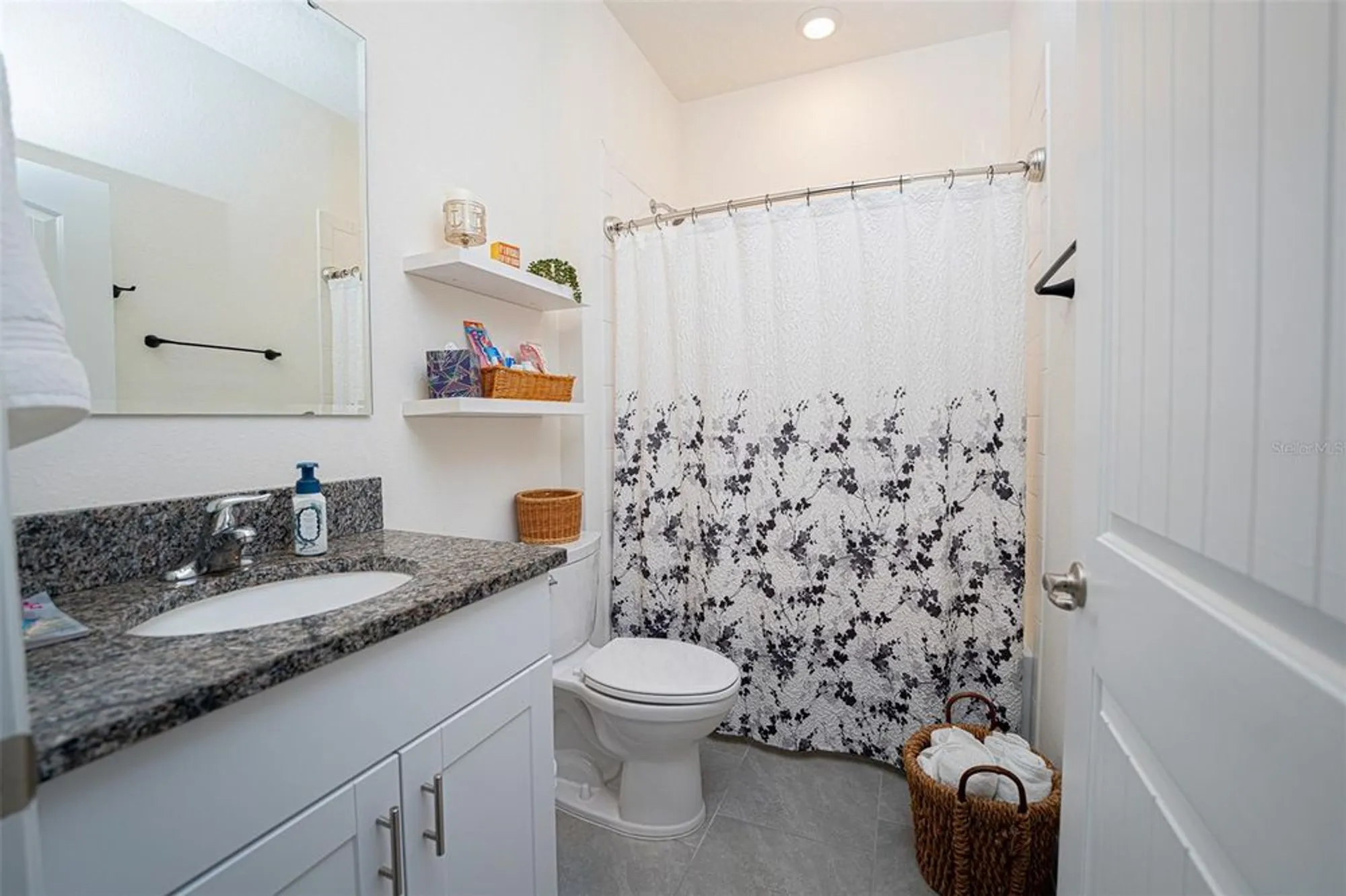 Property Slideshow image 2 of 34 | 5 crane field rd, Ormond Beach, FL, 32174