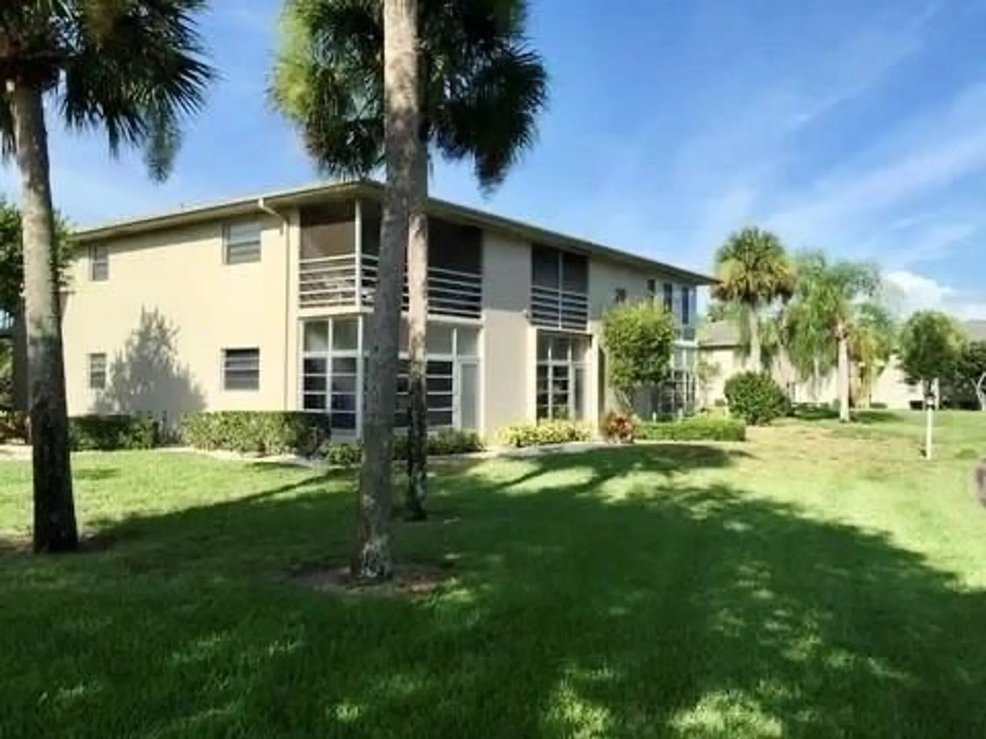 Property Slideshow image 2 of 22 | 26 lake vista trl apt 203, Port St Lucie, FL, 34952