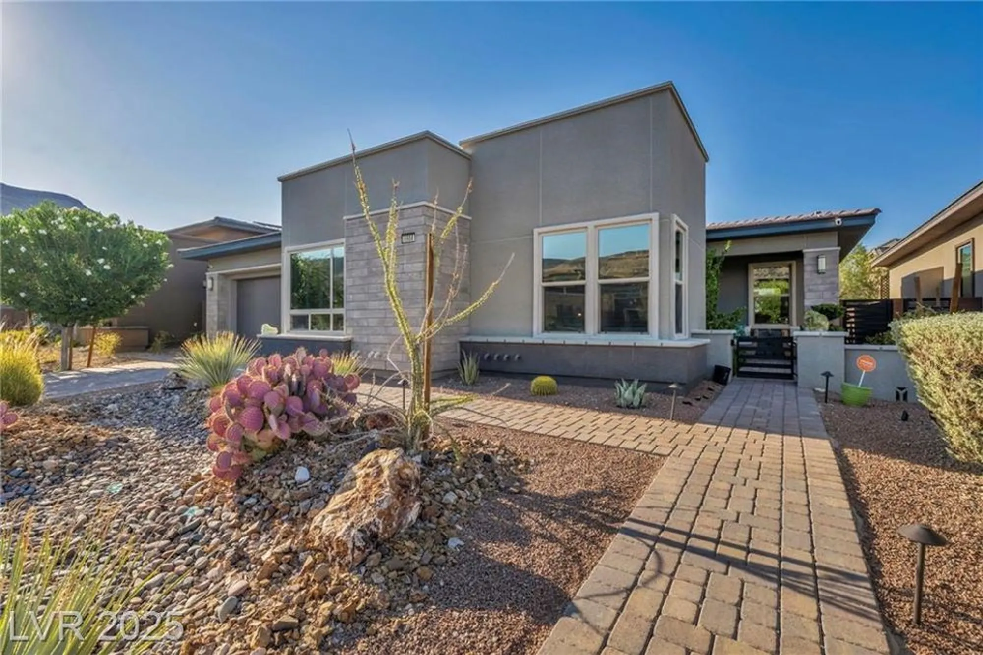 Property Slideshow image 57 of 87 | 9988 regency square ave, Las Vegas, NV, 89148