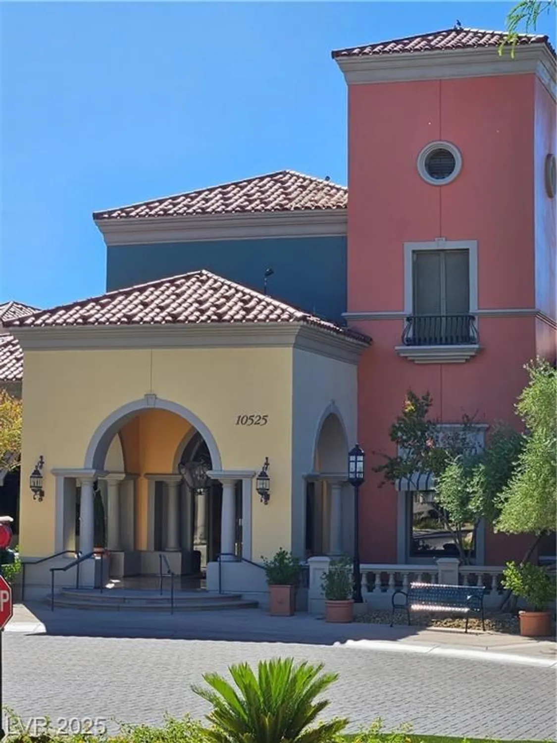 Property Slideshow image 11 of 37 | 10554 sopra ct, Las Vegas, NV, 89135