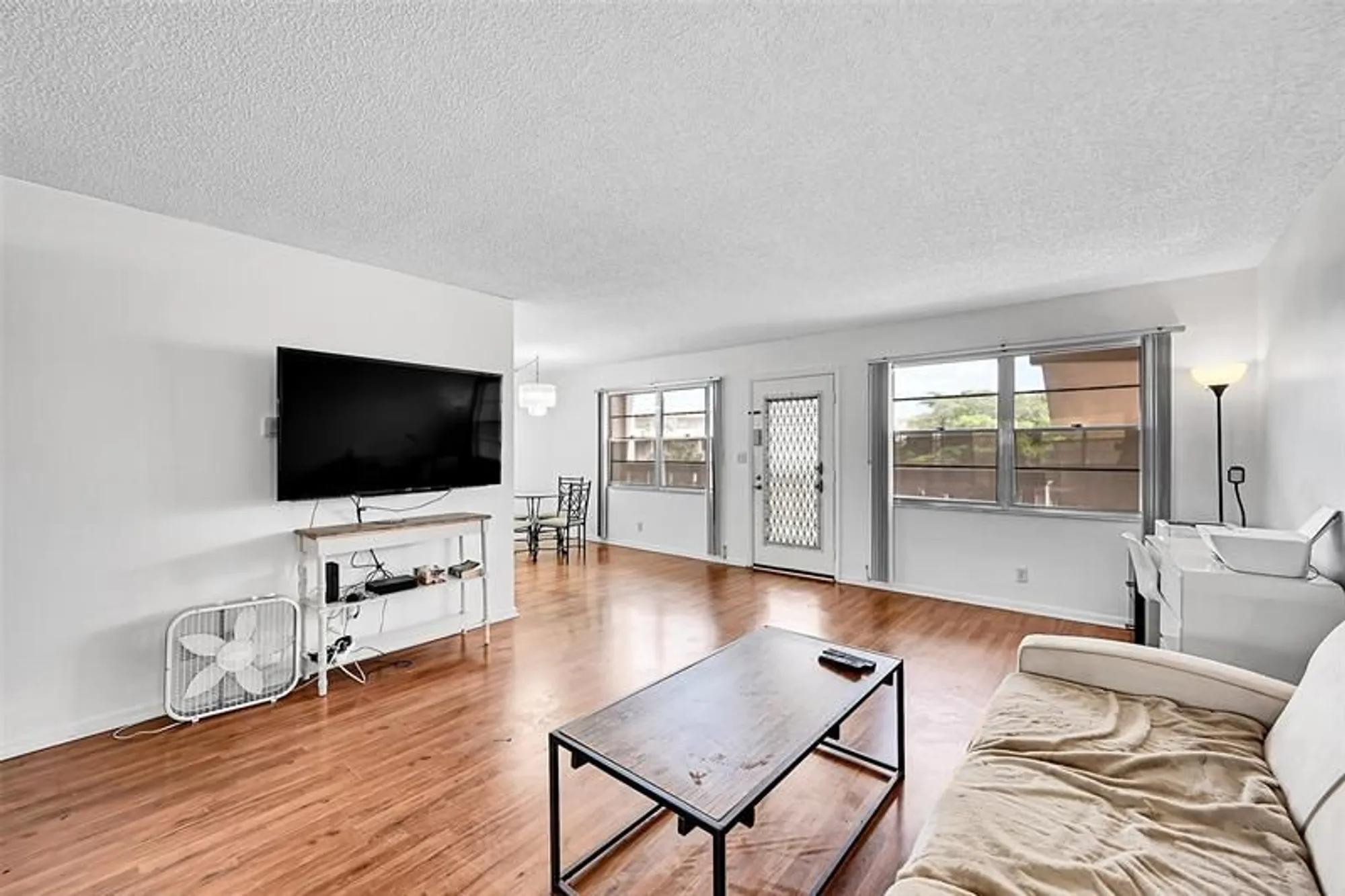 Property Slideshow image 13 of 27 | 1901 bermuda cir l3, Coconut Creek, FL, 33066