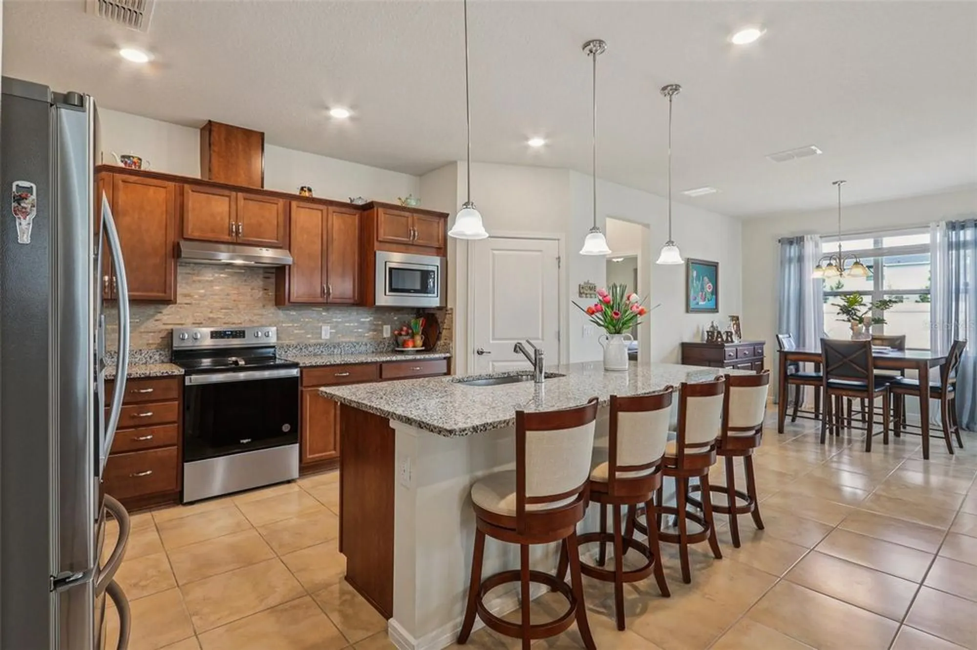 Property Slideshow image 17 of 49 | 2015 spring shower cir, Kissimmee, FL, 34744