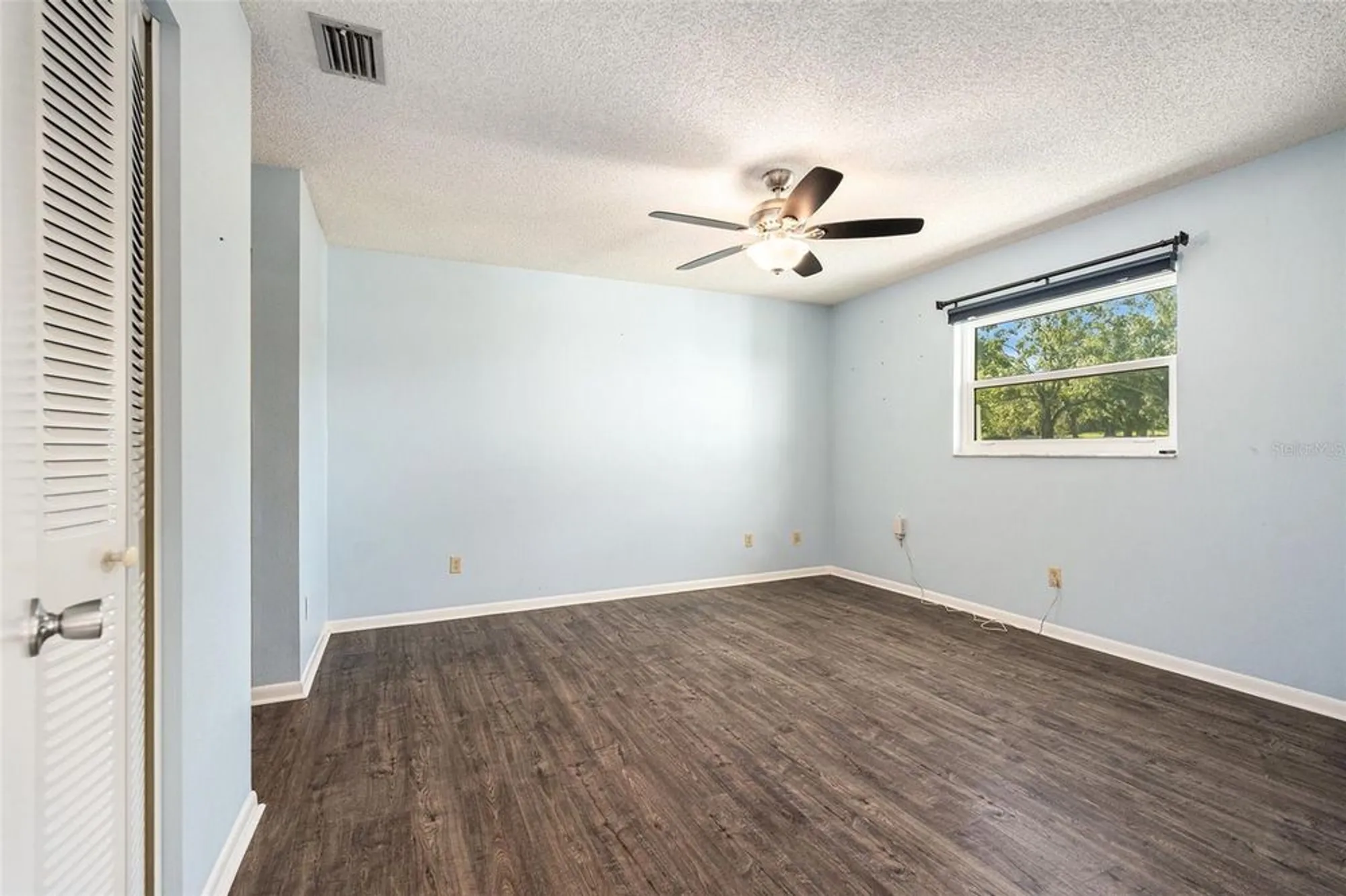 Property Slideshow image 21 of 35 | 382 club manor dr, Sun City Center, FL, 33573