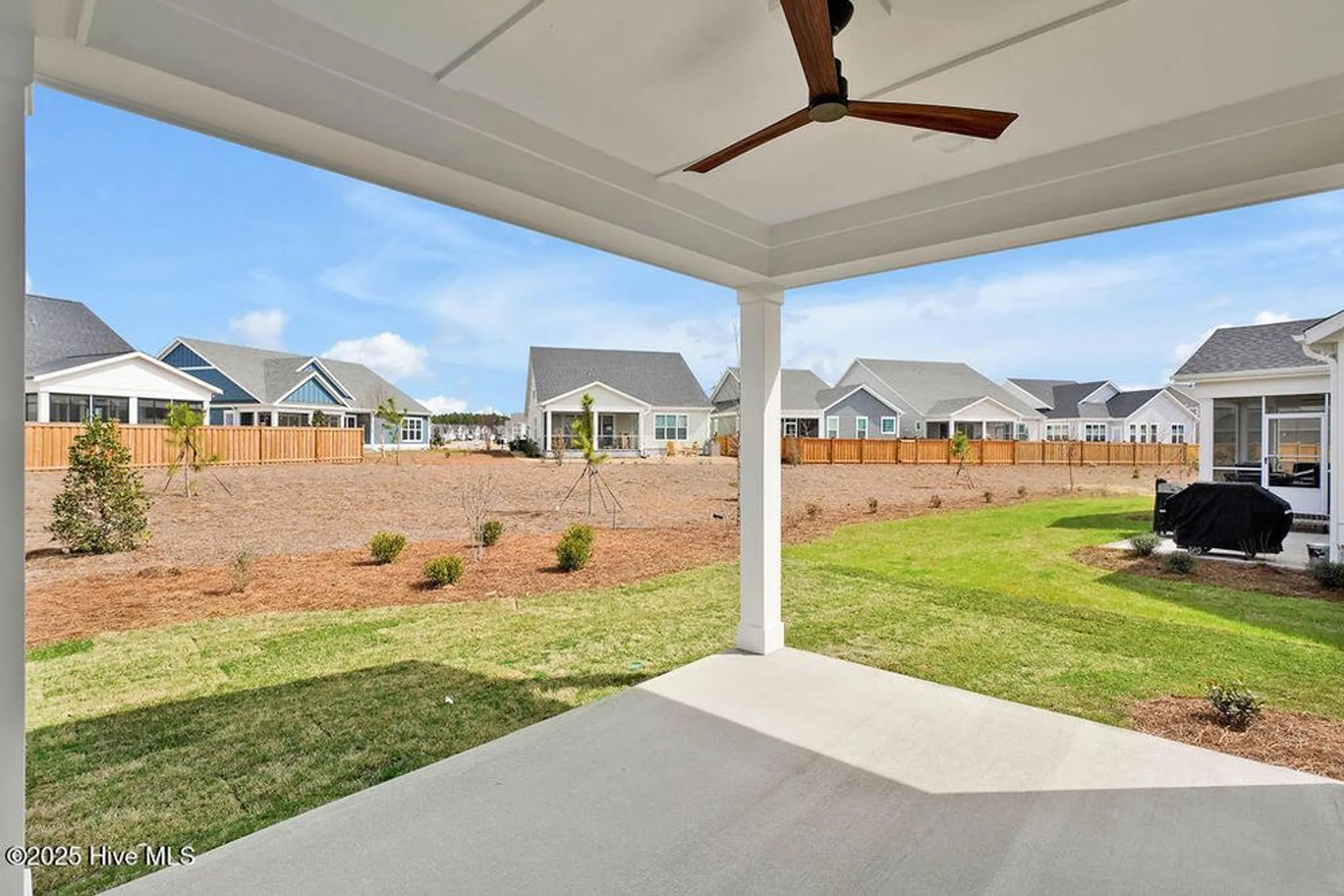 Property Slideshow image 24 of 33 | 201 longhill dr, Wilmington, NC, 28412