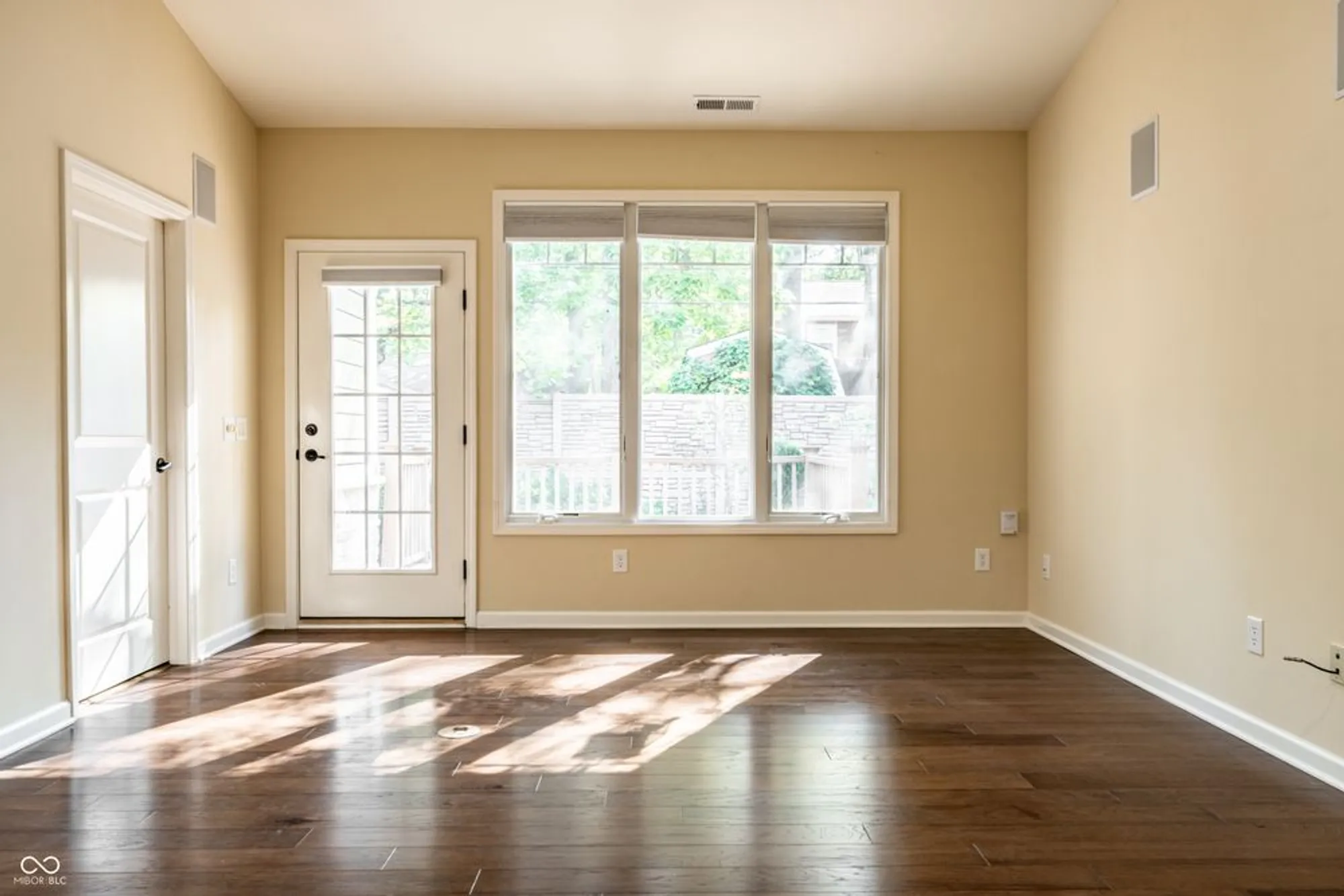 Property Slideshow image 17 of 36 | 489 firefly ln, Carmel, IN, 46032