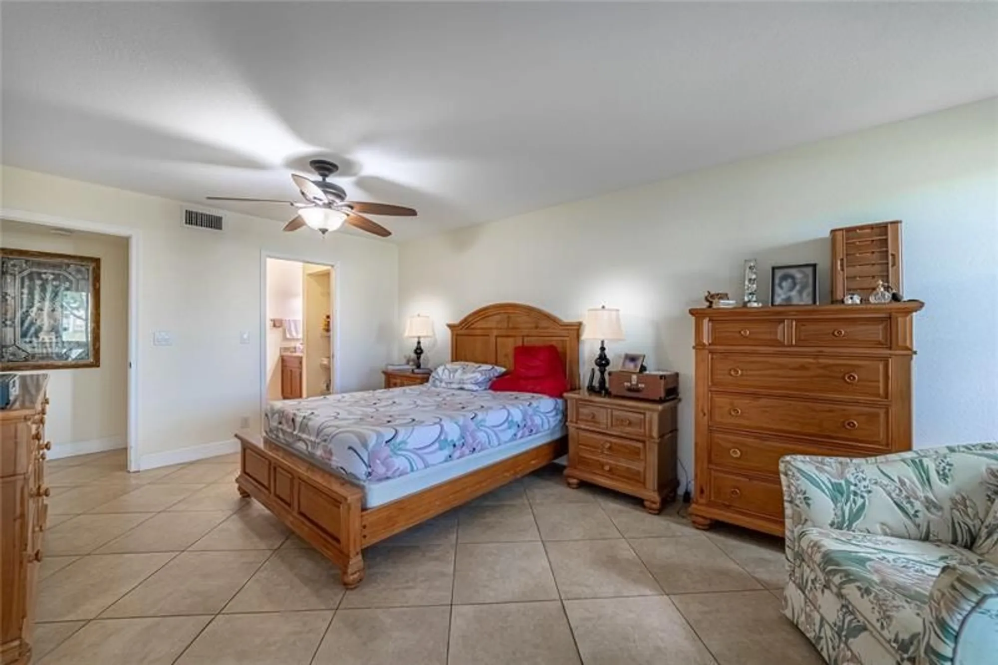 Property Slideshow image 20 of 50 | 7312 fairfax dr 102, Tamarac, FL, 33321